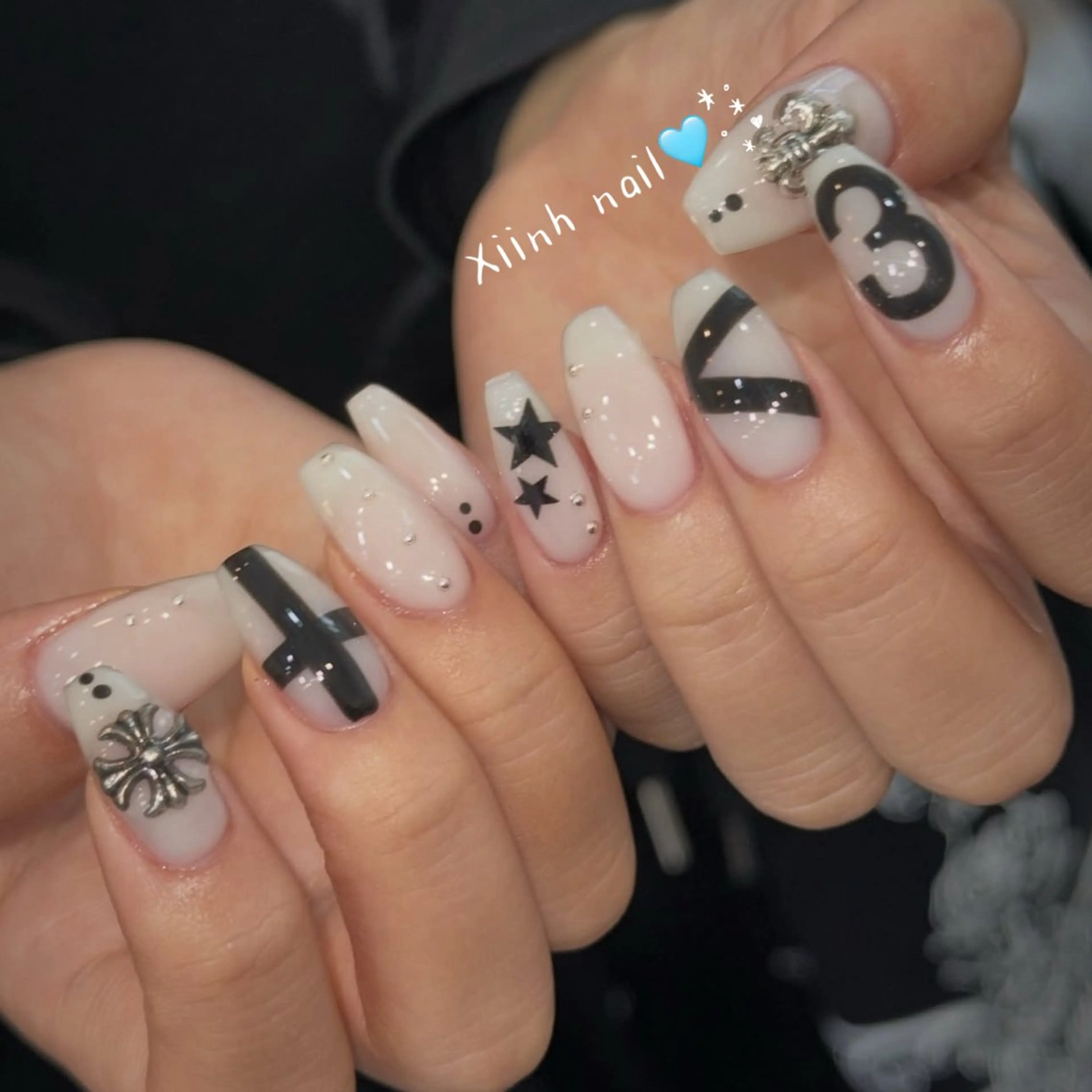 ネイル チークネイル 桜ネイル 長さ出し フットネイル ジェルネイル XIINH NAIL SALONのネイルデザイン