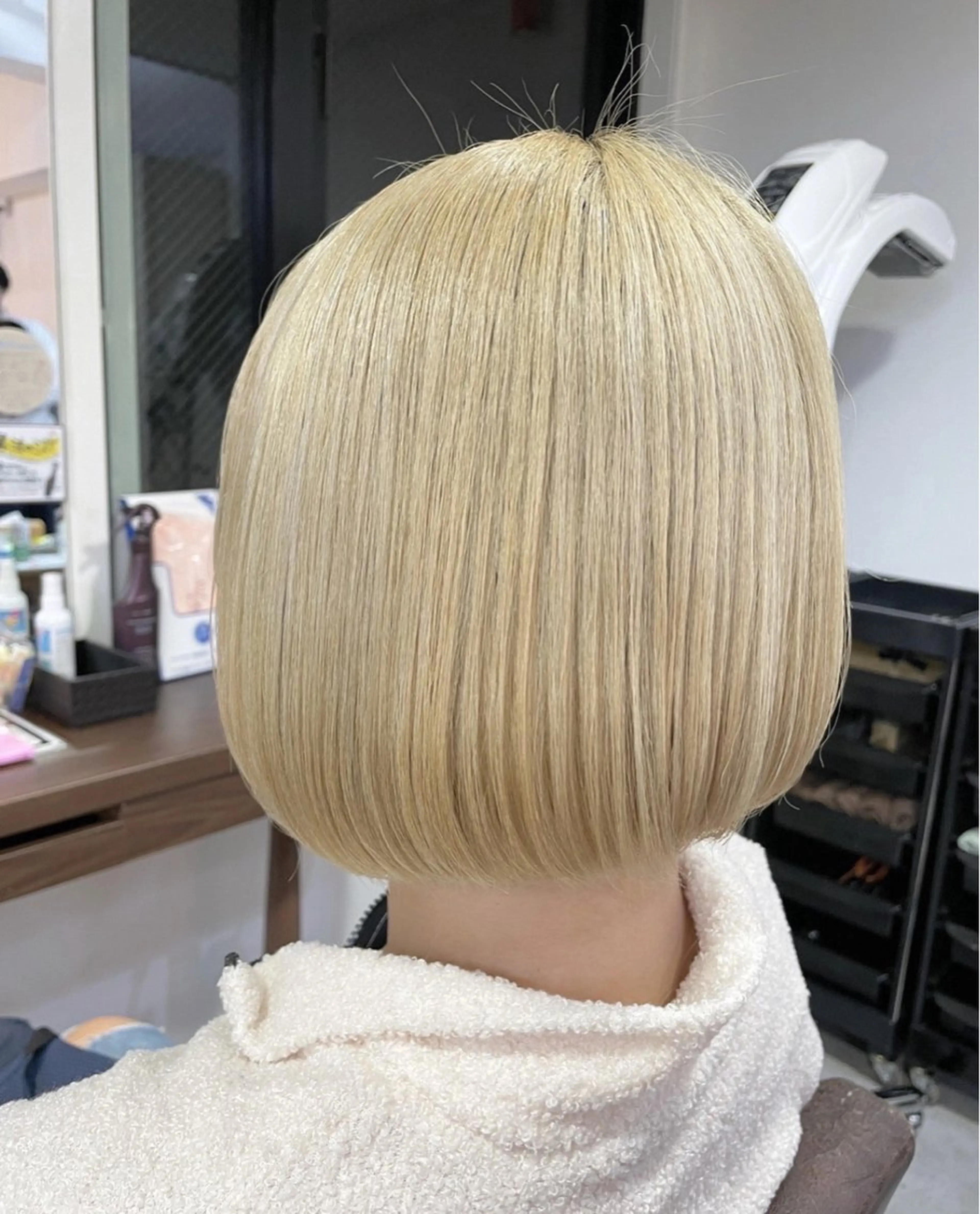 🤍憧れハイトーンに🤍ダブルカラー【ケアブリーチ＋オンカラー】＋艶トリートメントの写真