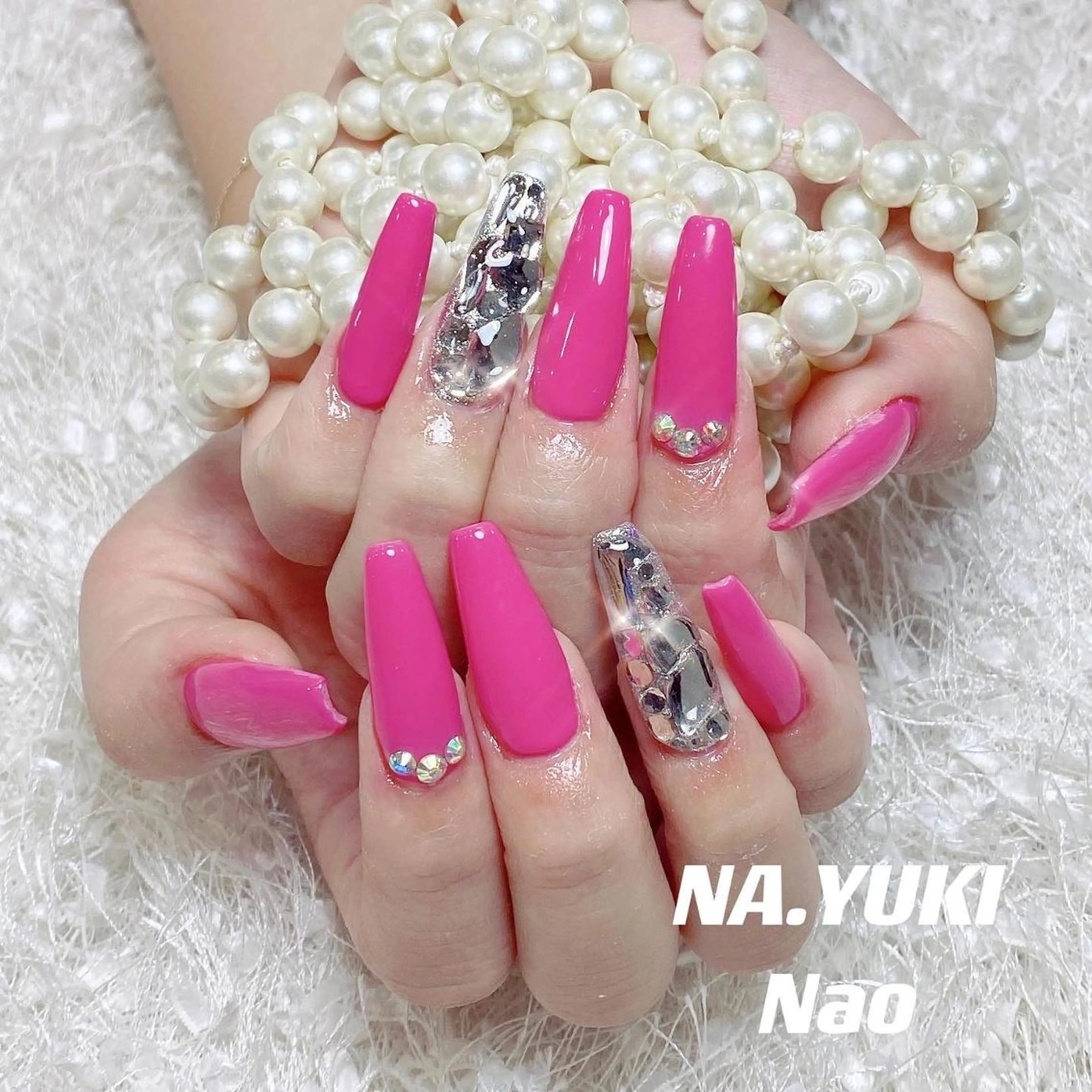 ネイル ストーンネイル ハンドネイル ハンドケア ✨NA.YUKI ナユキ✨のネイルデザイン