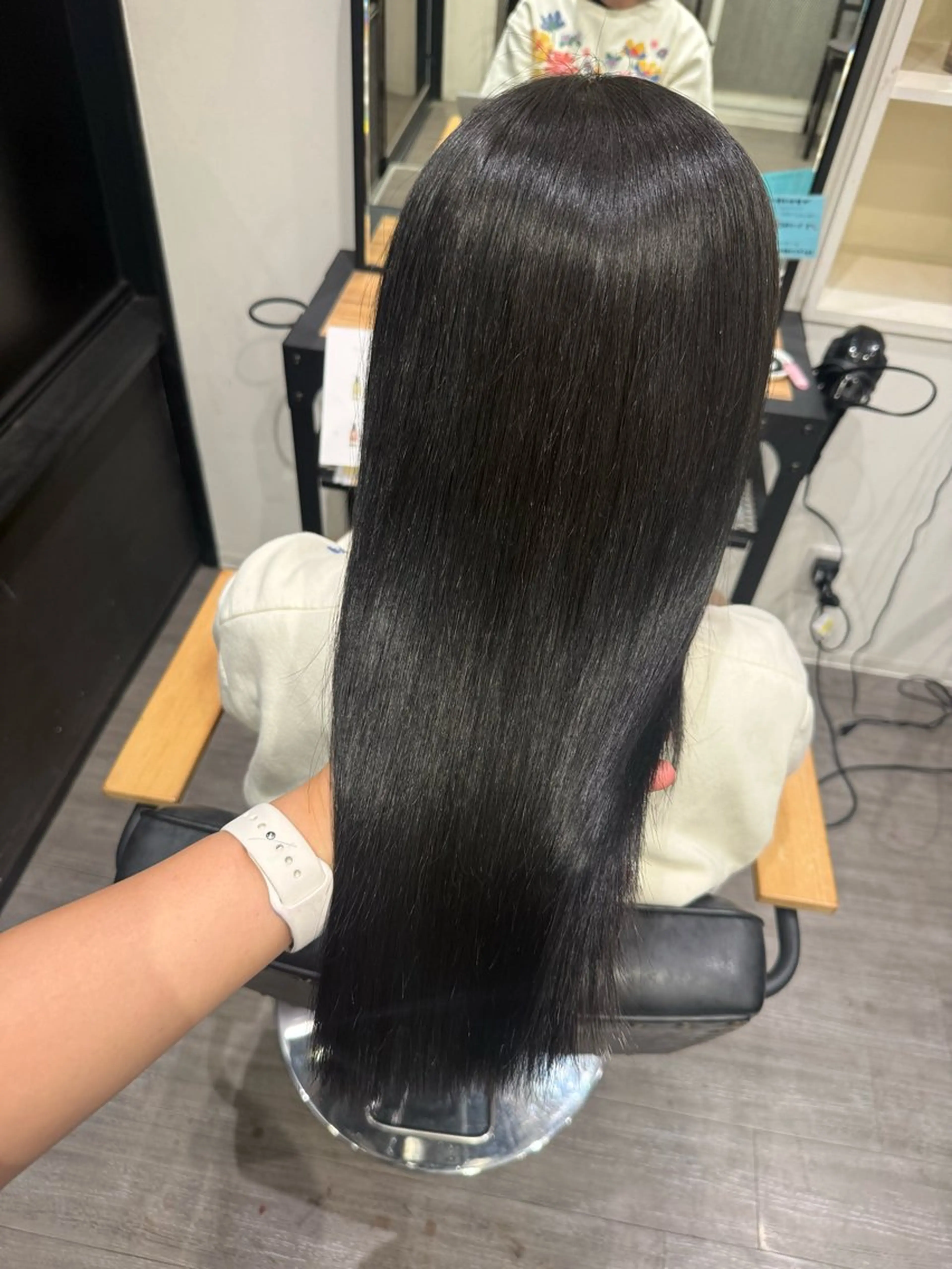 セミロング カラー ネイビーカラー ヘアカラー トリートメント 艶髪レイヤー上田 紗也🇰🇷💗のヘアスタイル