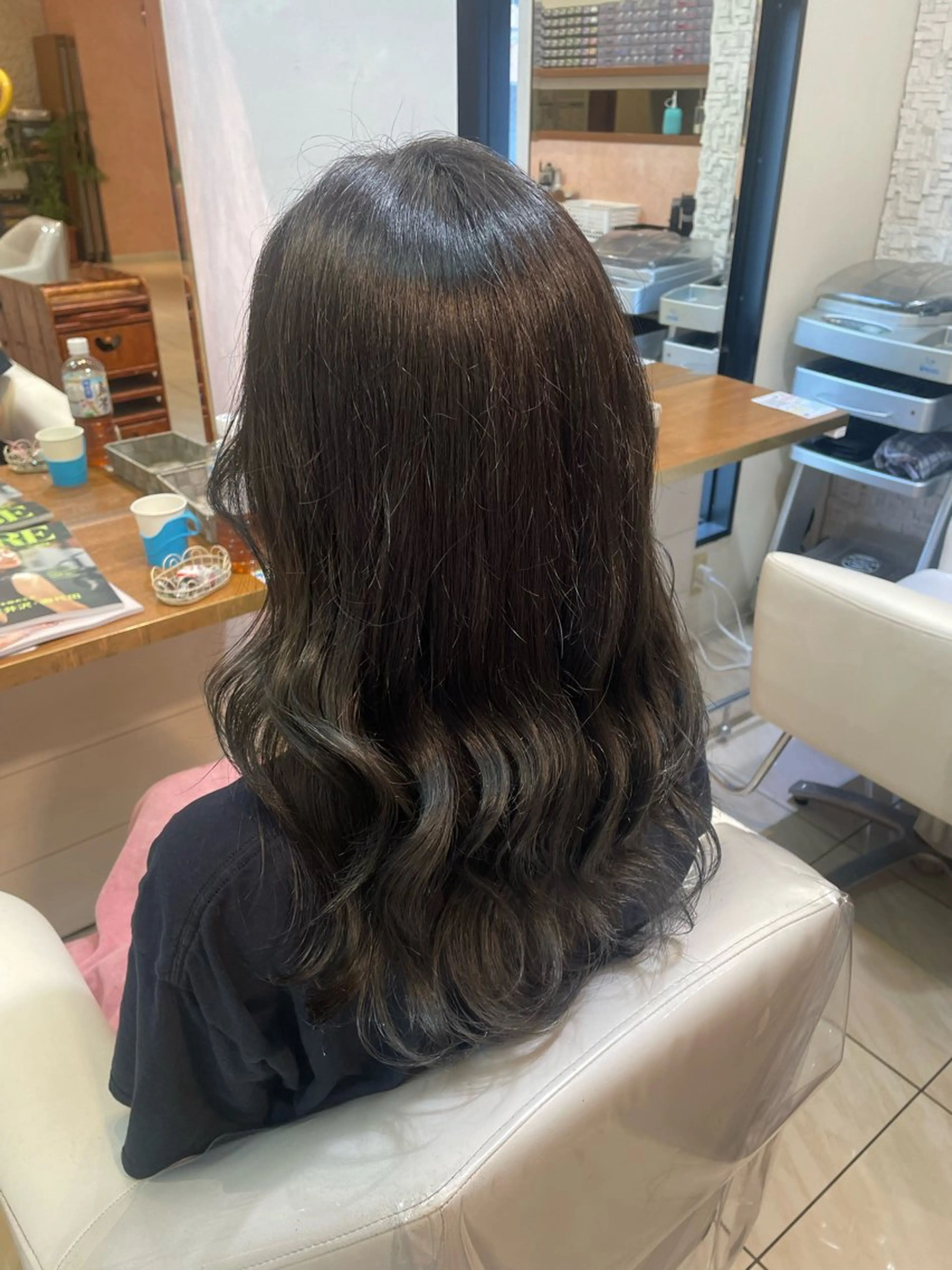 セミロング カラー Frais Tout所属・🫧ユイカ《横浜/カ ット/カラー/》🫧のヘアスタイル