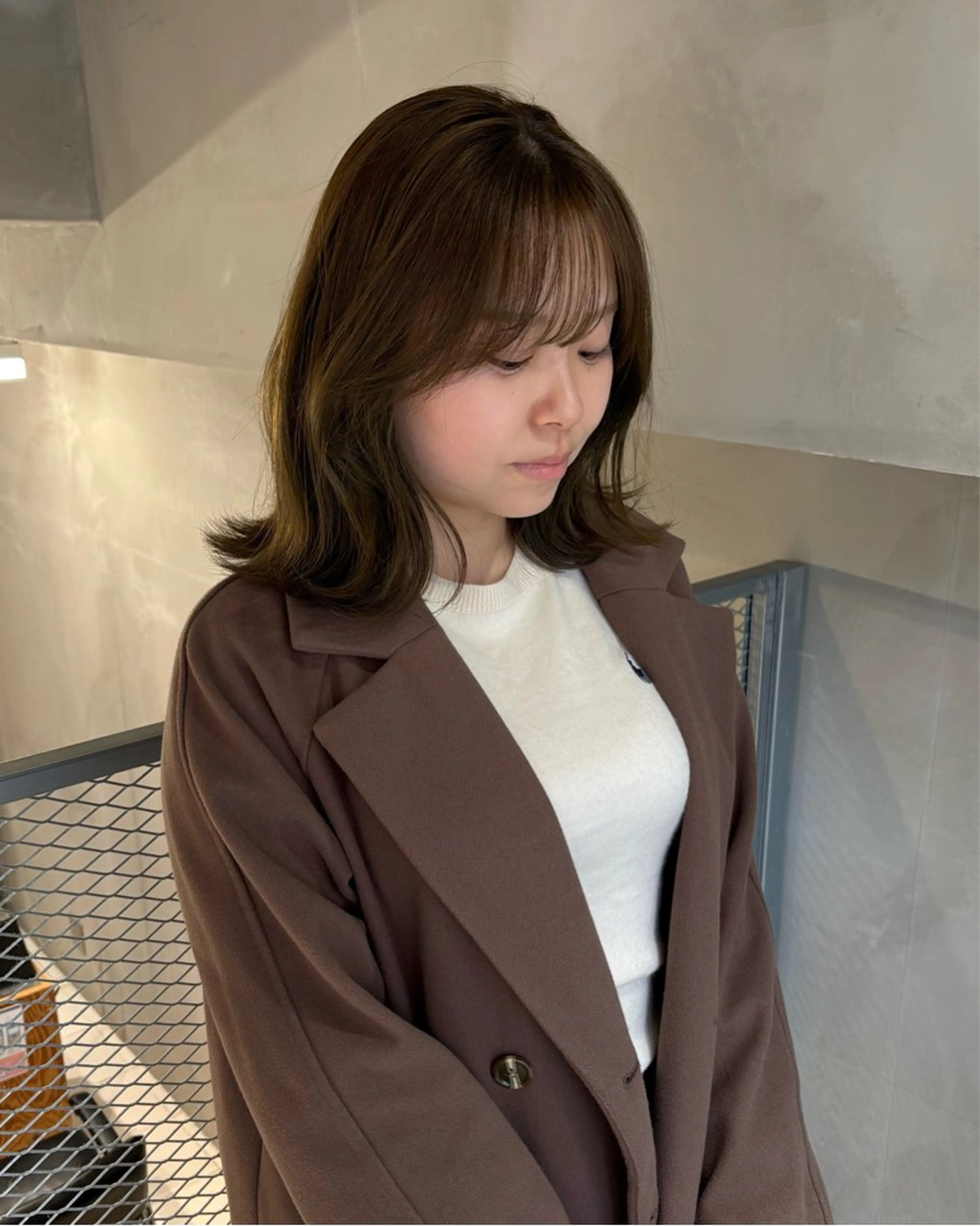 ミディアム カラー ベージュカラー オリーブベージュ カット ヘアカラー トリートメント 透明感カラー🫧 nanohaのヘアスタイル