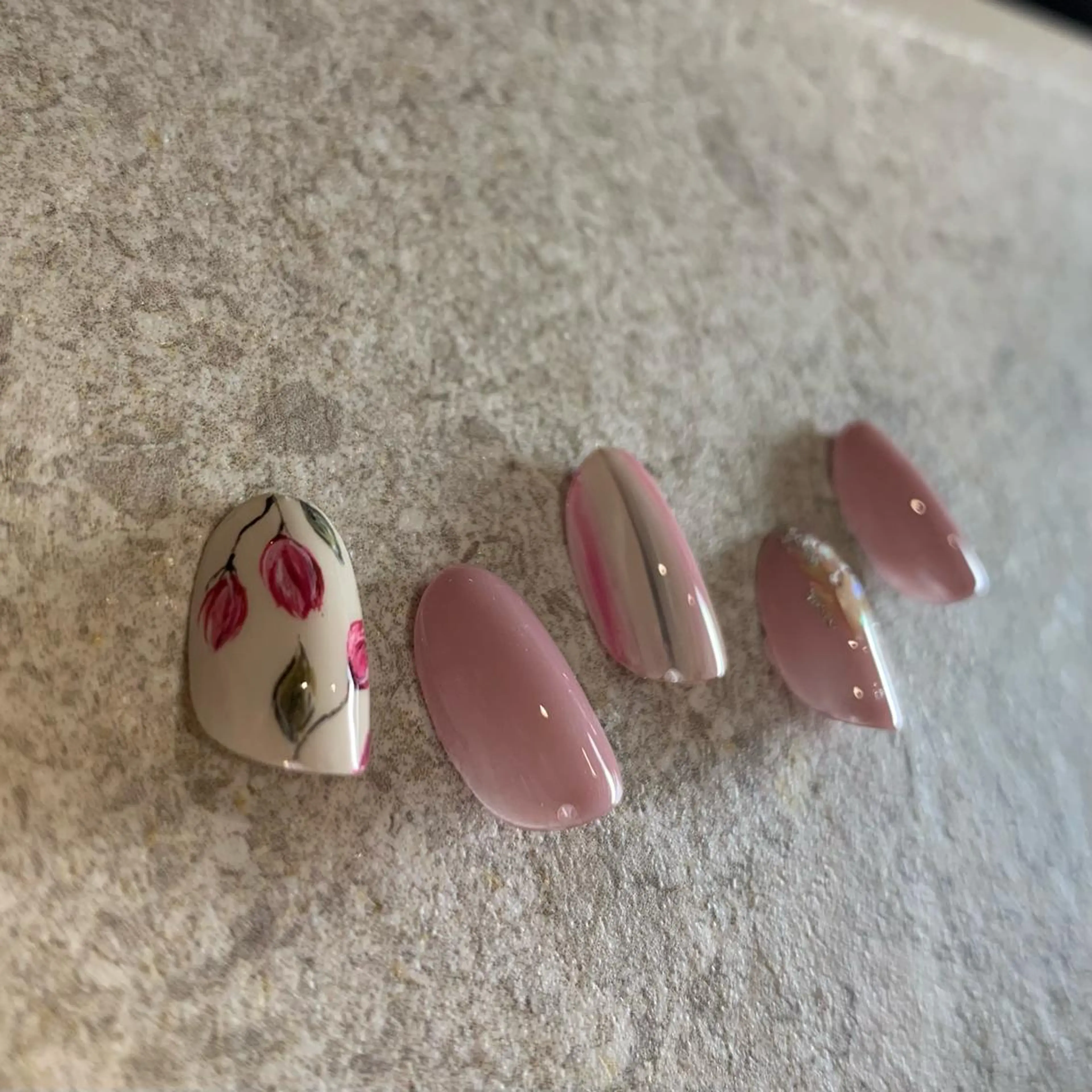 ネイル ハンドネイル ハンドケア esby Loely MIZUKIのネイルデザイン