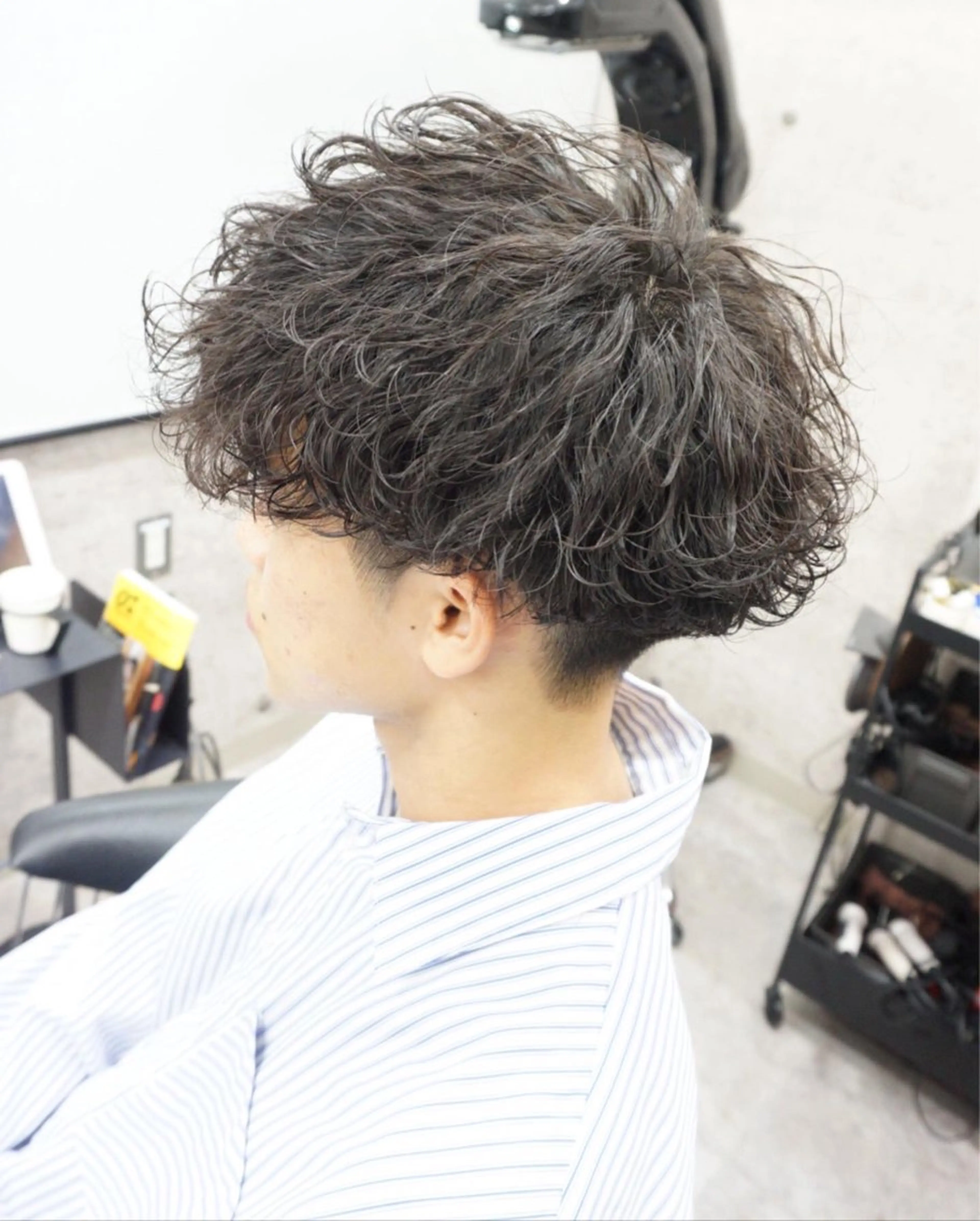 メンズ メンズパーマ プードルパーマ メンズツイストパーマ 波巻きパーマ プードルパーマ カット パーマ hair teria ryu 大塚のヘアスタイル