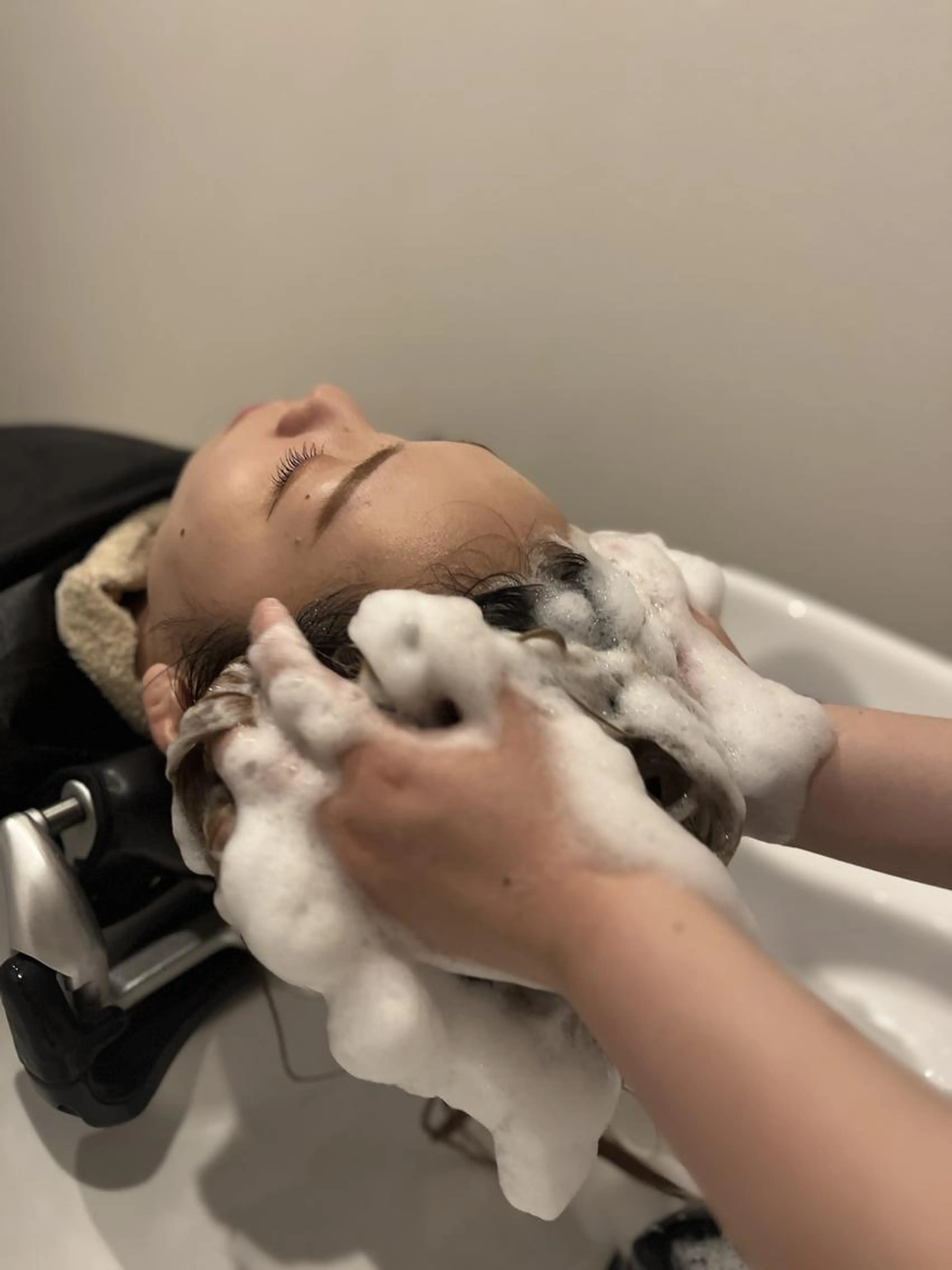 睡眠ヘッドスパ×頭皮ケアの写真