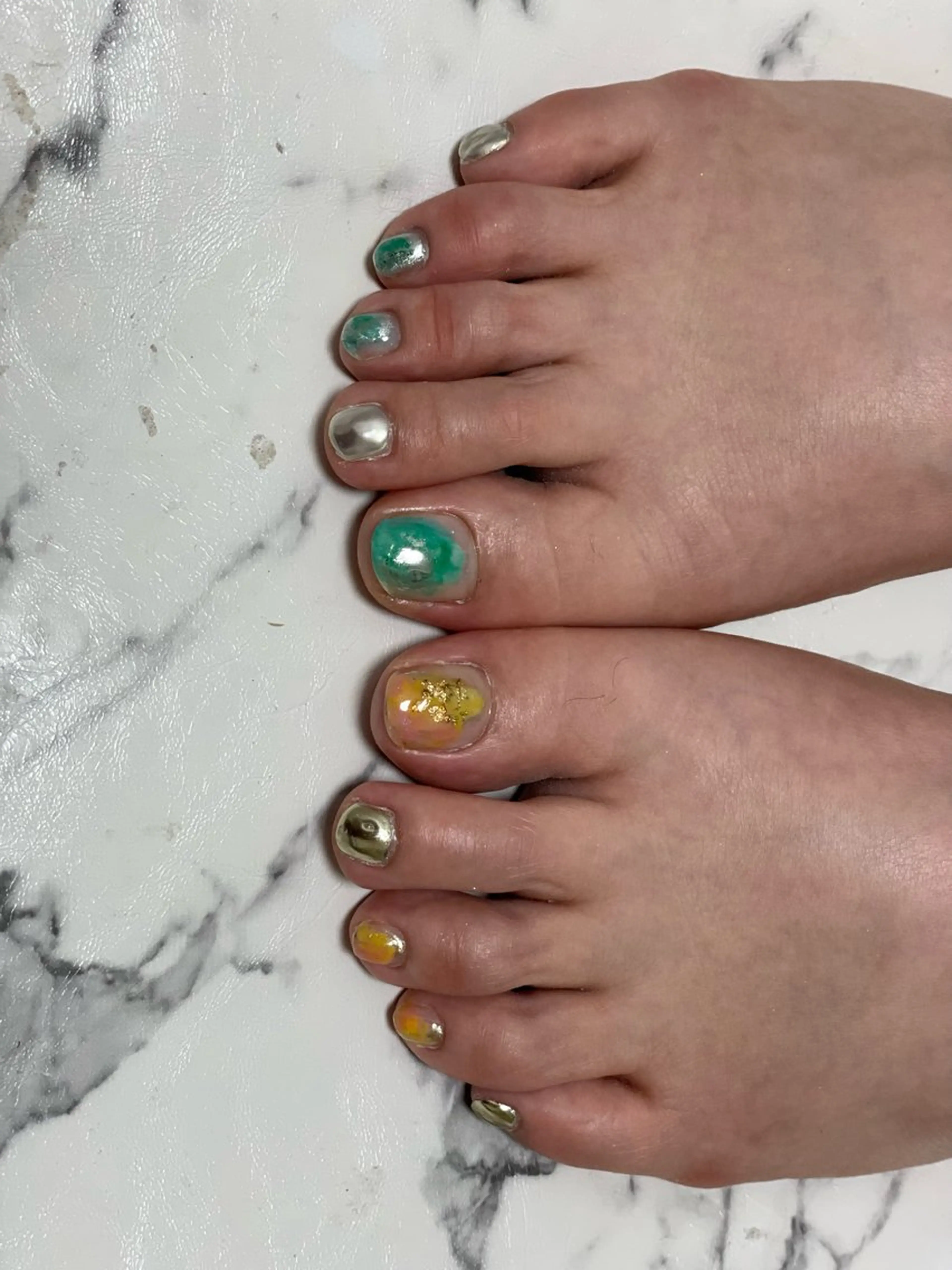 ネイル 夏ネイル BABY LION :Linaのネイルデザイン