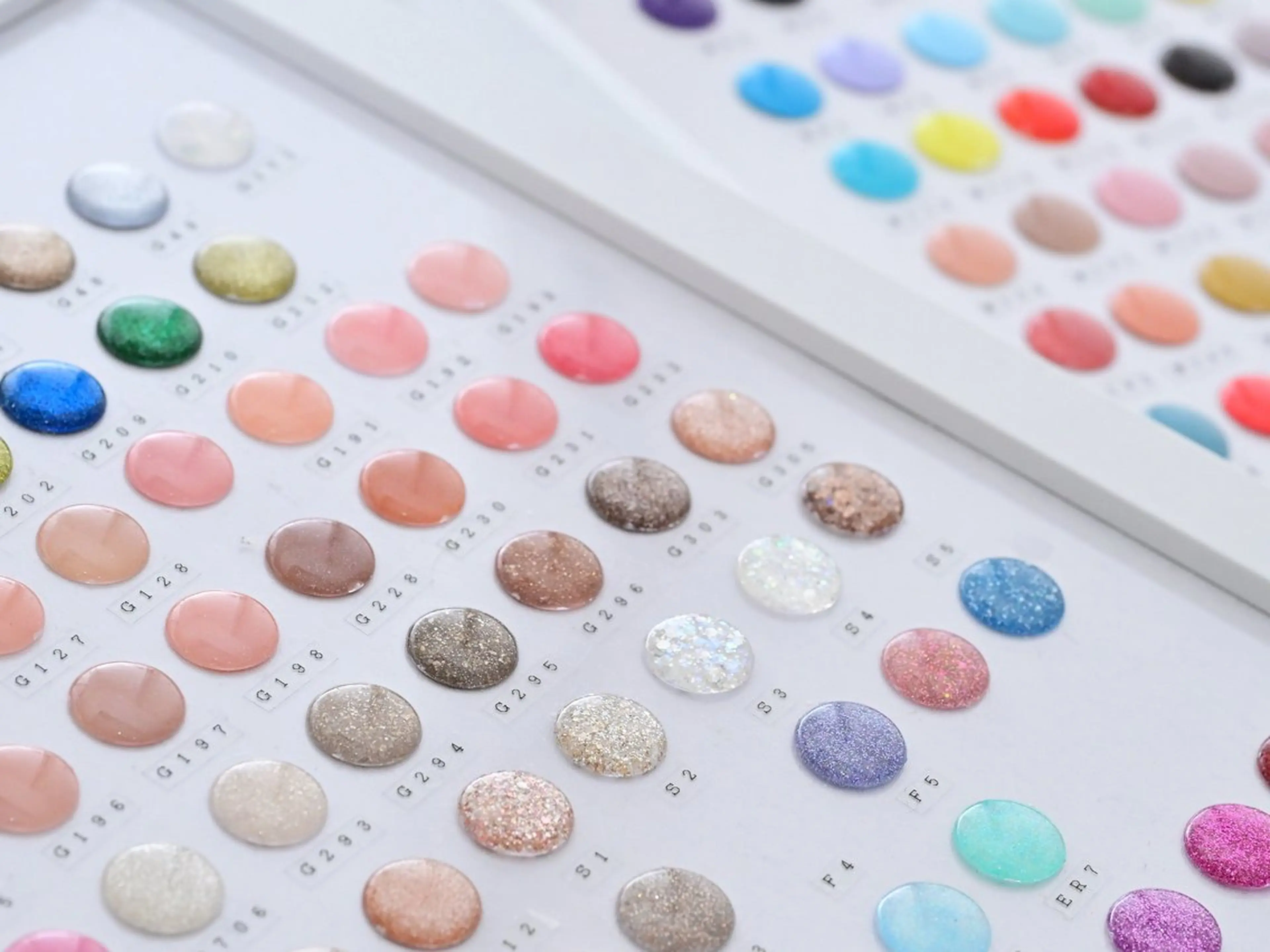 ネイル lovit ラビットのマツエク・マツパデザイン