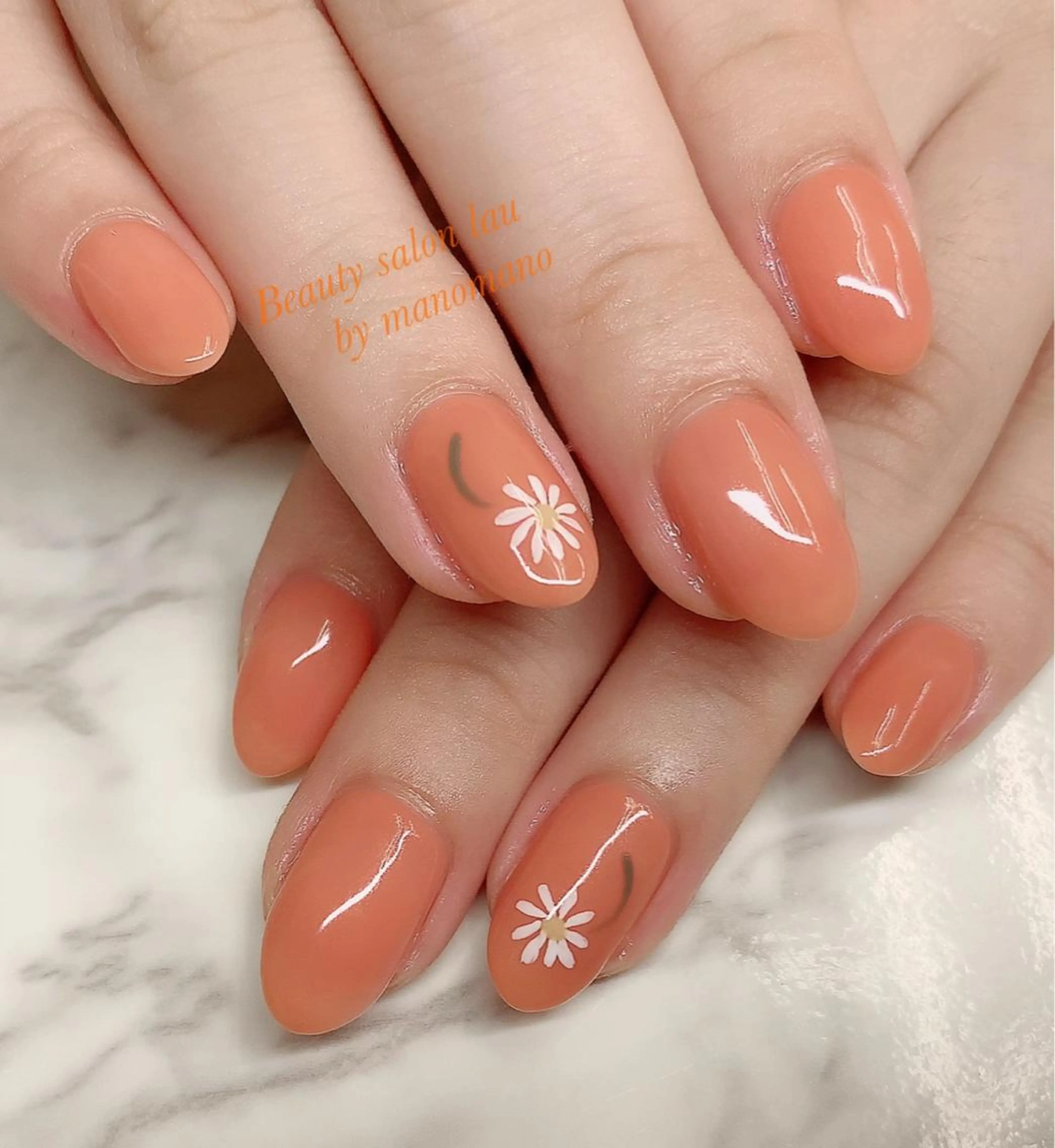 ネイル ラウバイマノマノ なかざとのネイルデザイン