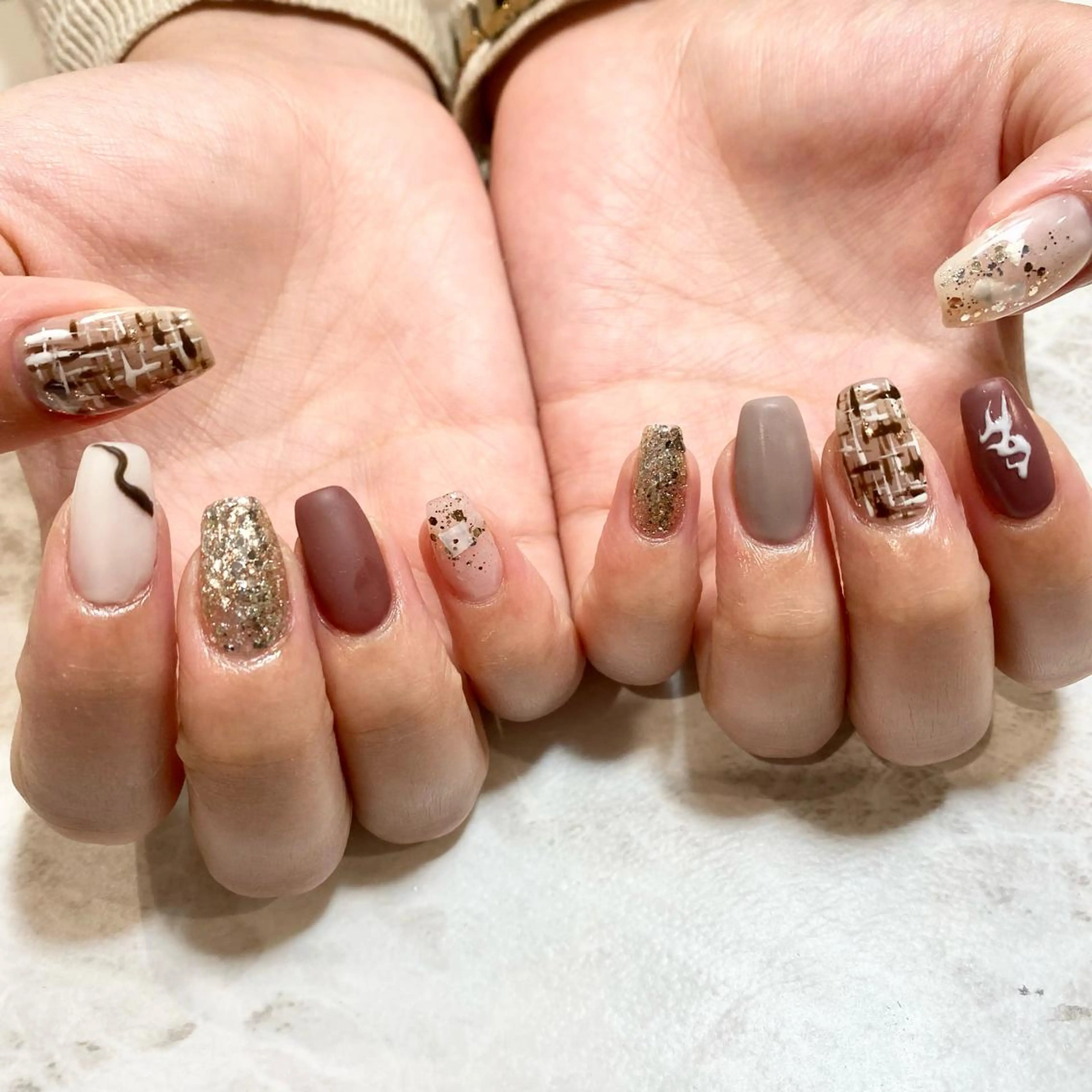 ネイル yuri 🌈のネイルデザイン