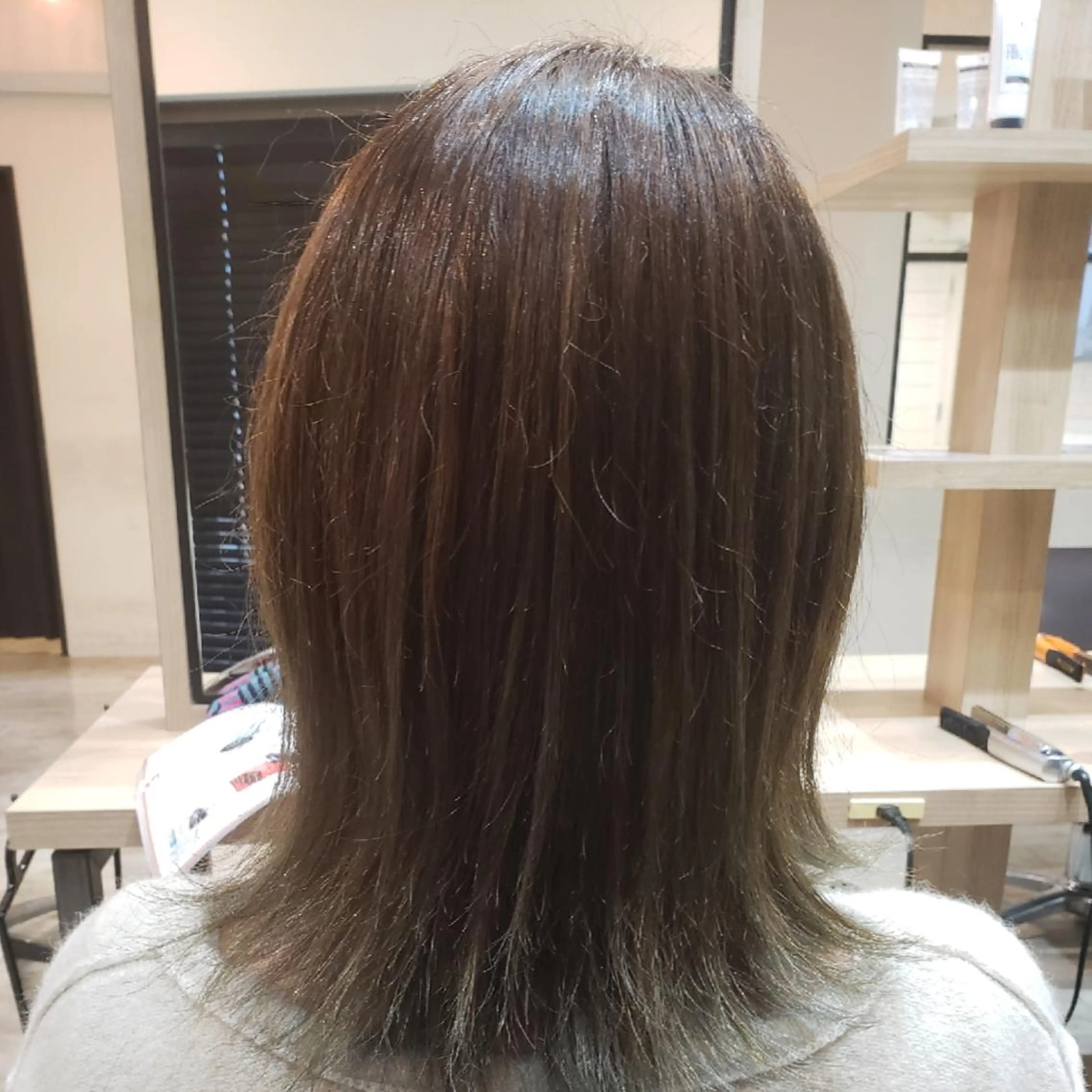 ミディアム 浅野 Roots店長のヘアスタイル