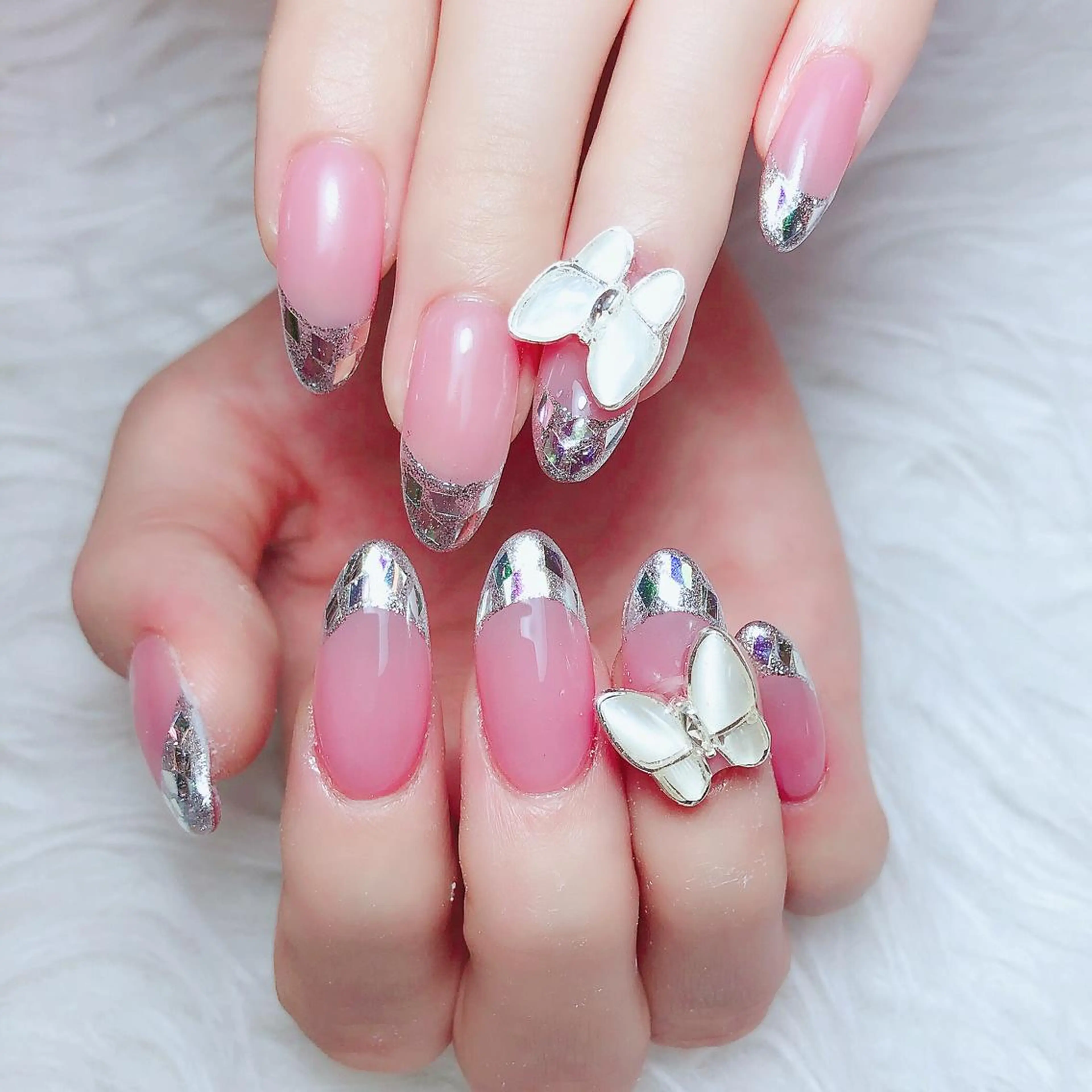 ネイル フレンチネイル ガラスフレンチ Melody Nail所属・Melody  3D/スカルプ専門店のネイルデザイン