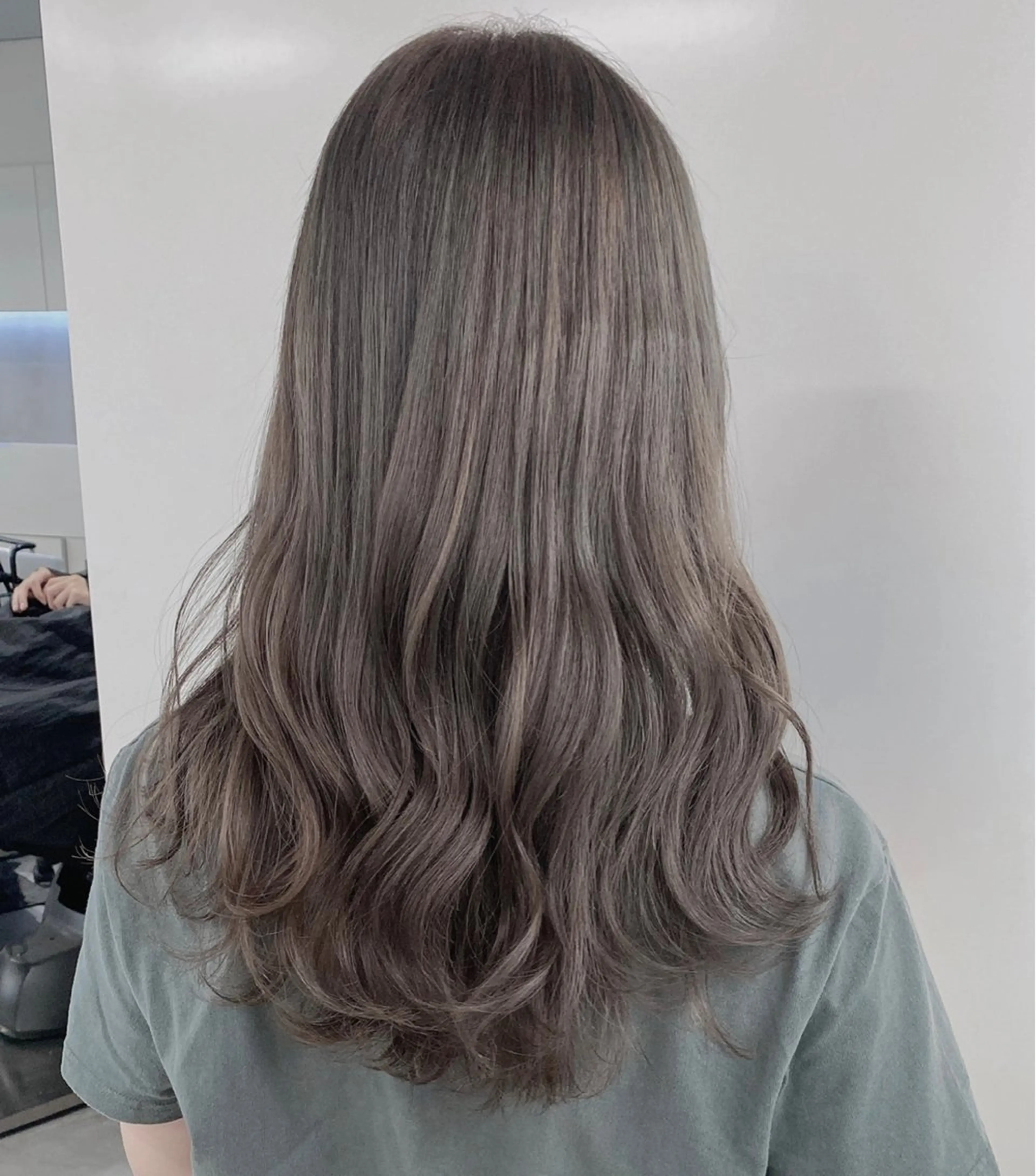 ロング カラー ヘアアレンジ カット ヘアカラー トリートメント ♡透け感カラー 大賀哲平♡のヘアスタイル