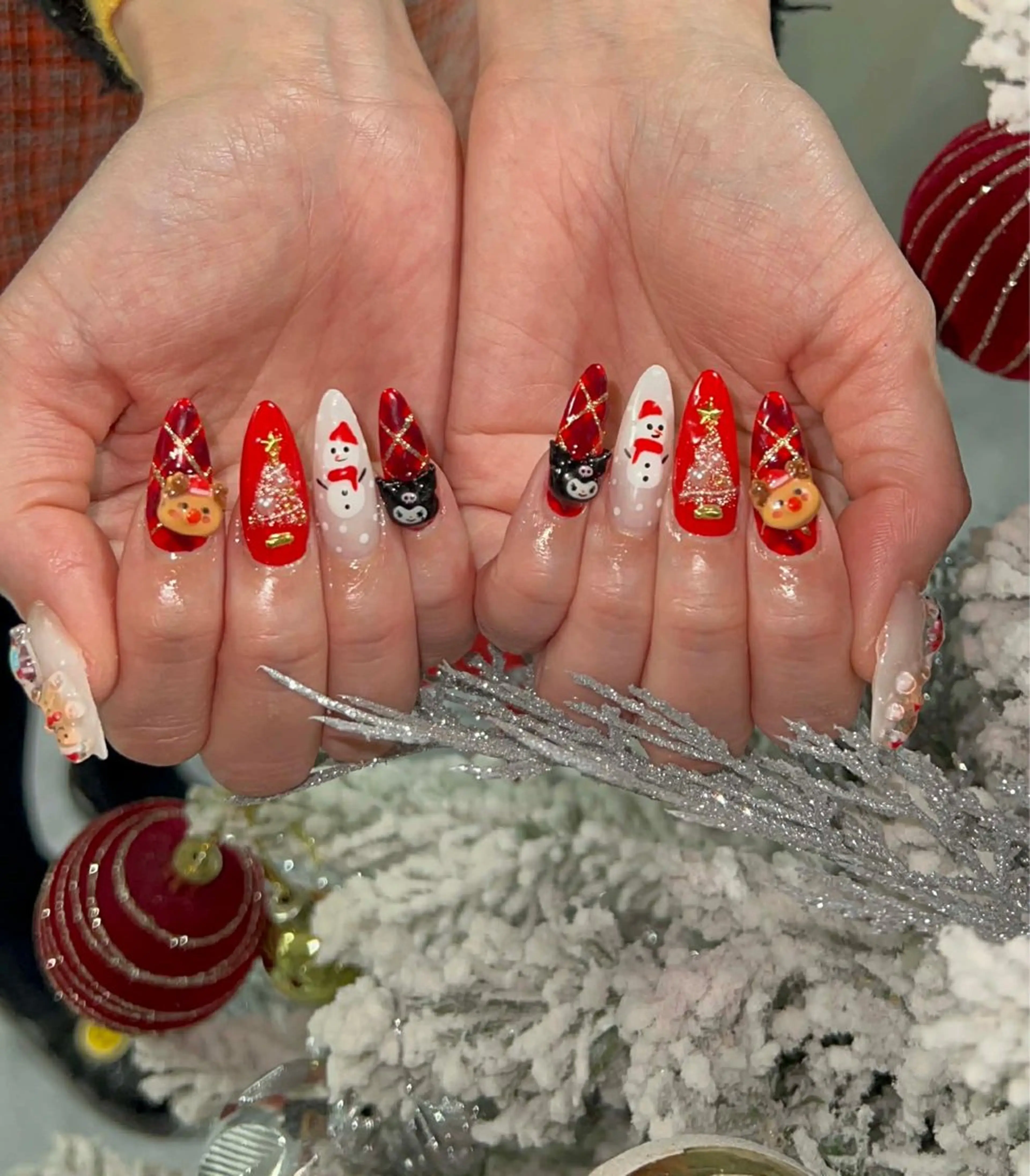 ネイル オーロラネイル クリアネイル 成人式 フラッシュネイル ジェルネイル ハンドネイル Amee Nailsalonのネイルデザイン