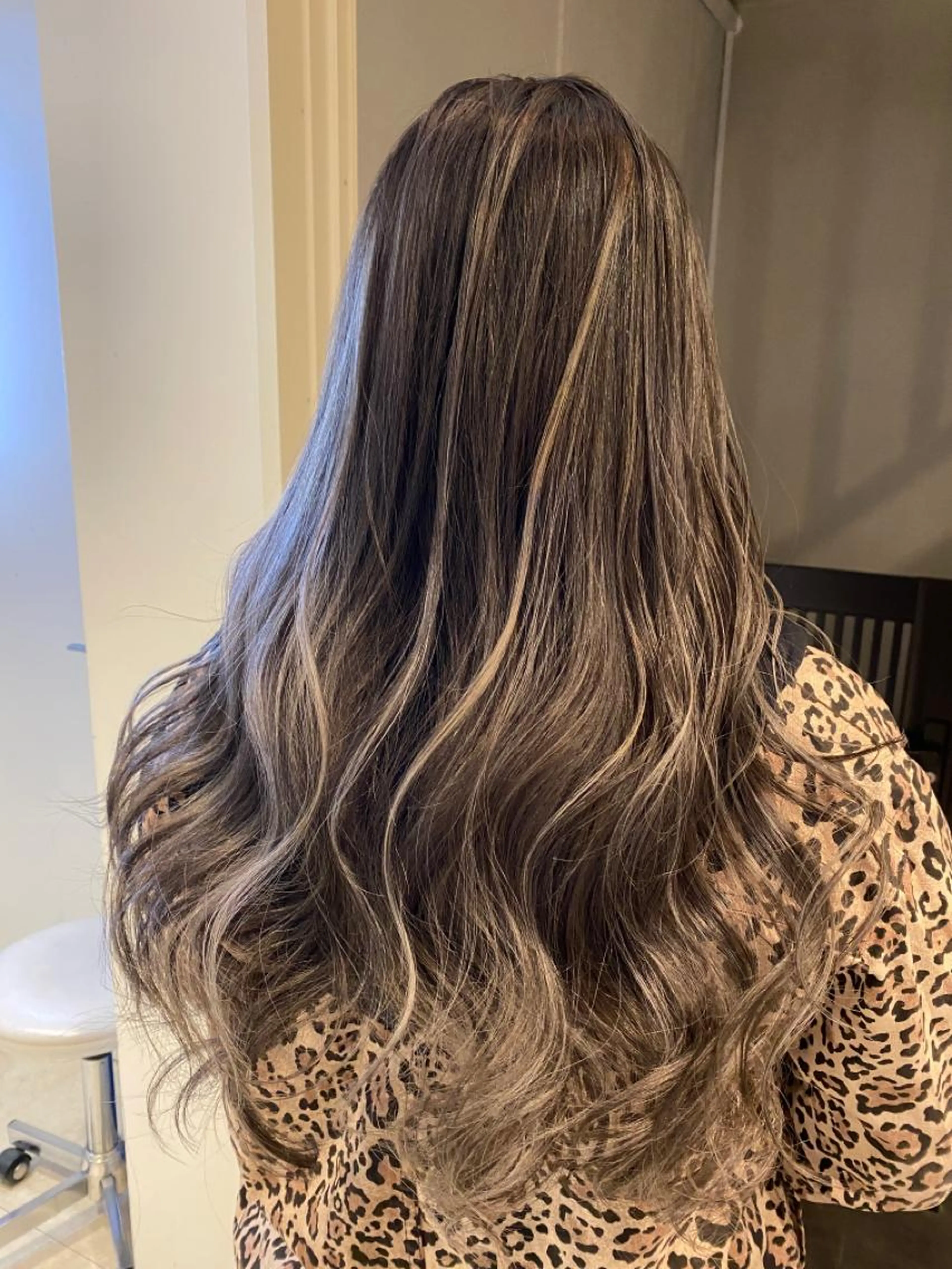 🎨🔥🎨🔥【外国人風】デザインカット＋3Dハイライトカラー『ハイライト＋フルカラー』＋2stepトリートメントの写真