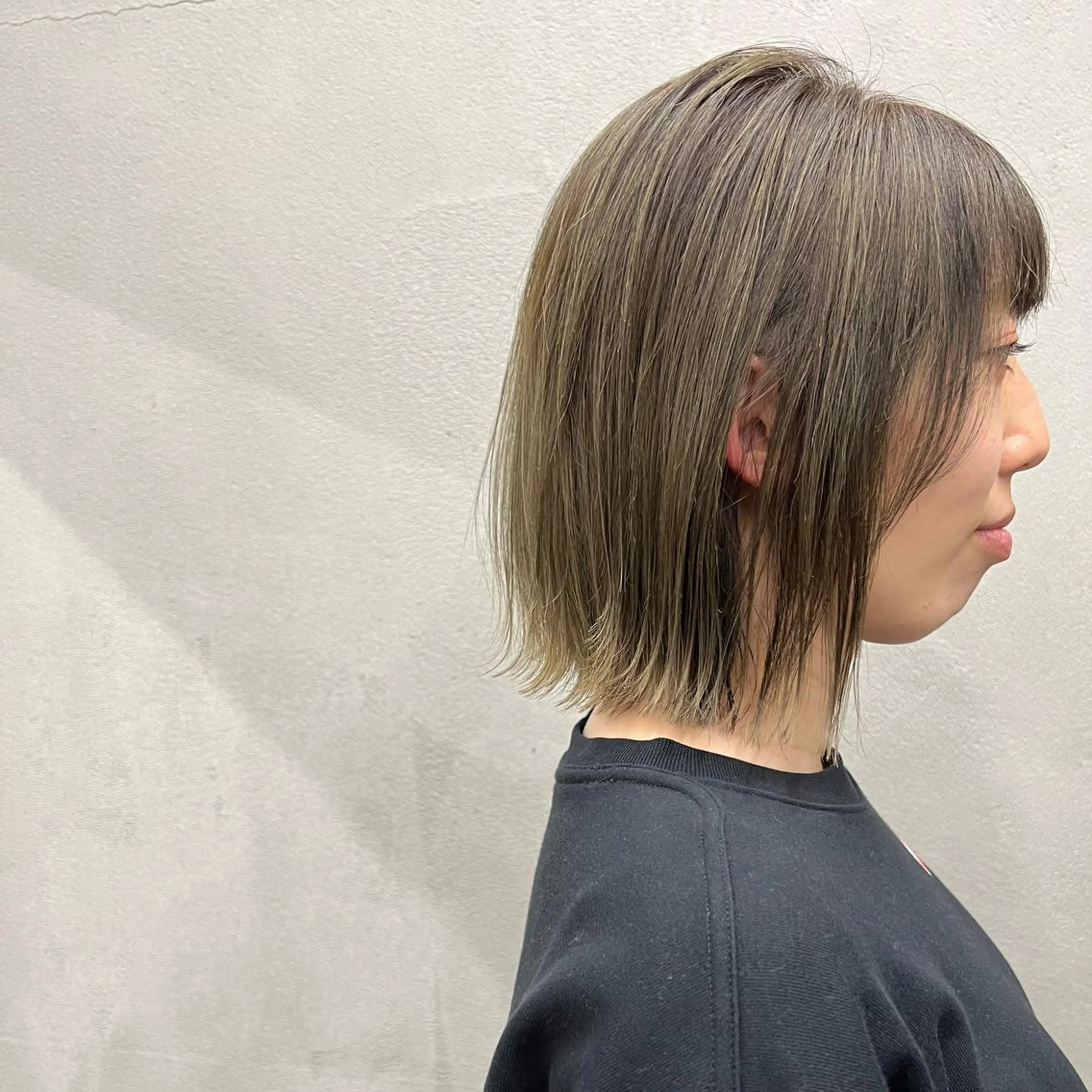 ショート ボブ ハイライト カット ヘアカラー 🌱小顔魅せカット 透明感カラー/泉綺のヘアスタイル