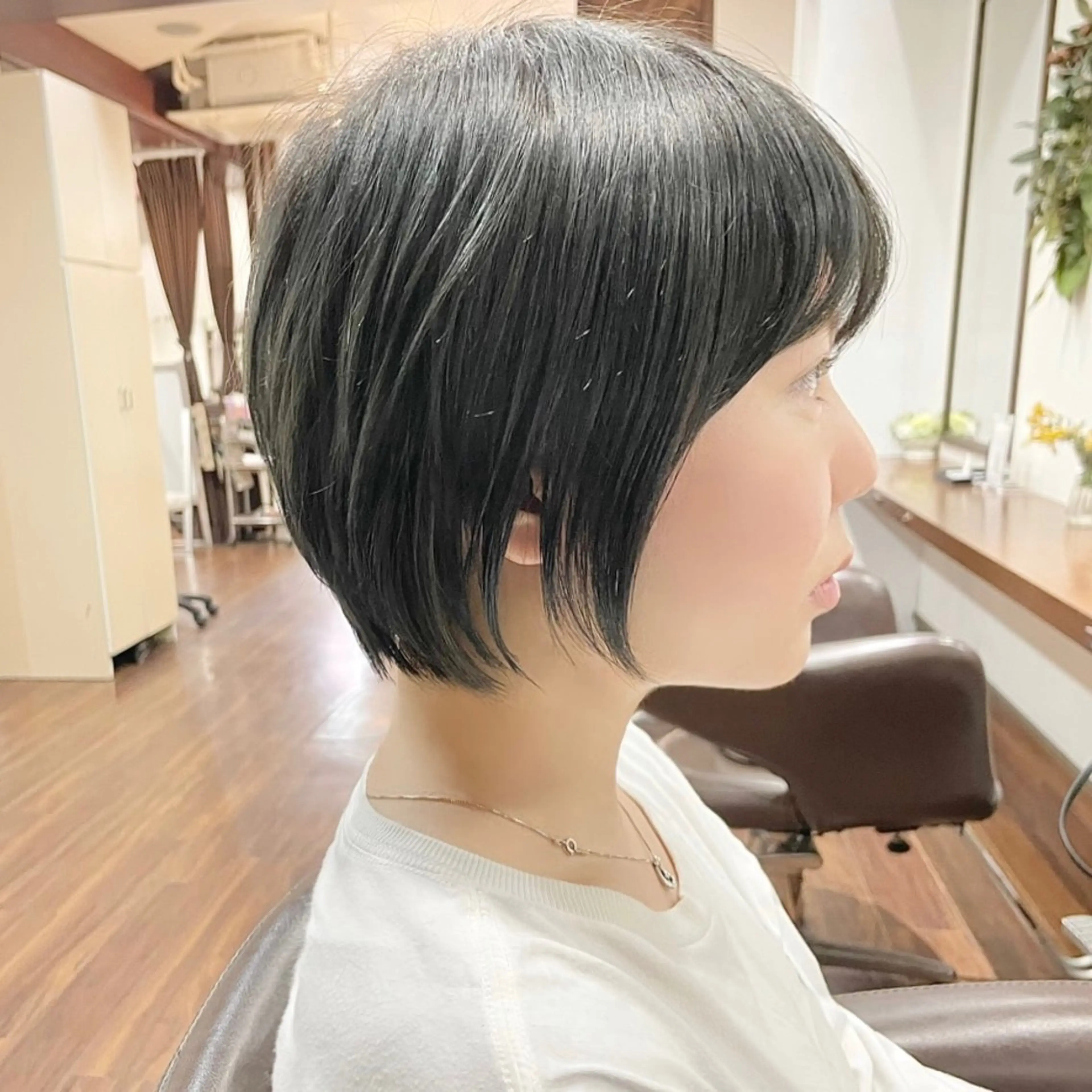 ご新規さま💕ショートカット ケアカラー+Aujua(オージュア)1STEP 60日以内は何度も利用可の写真