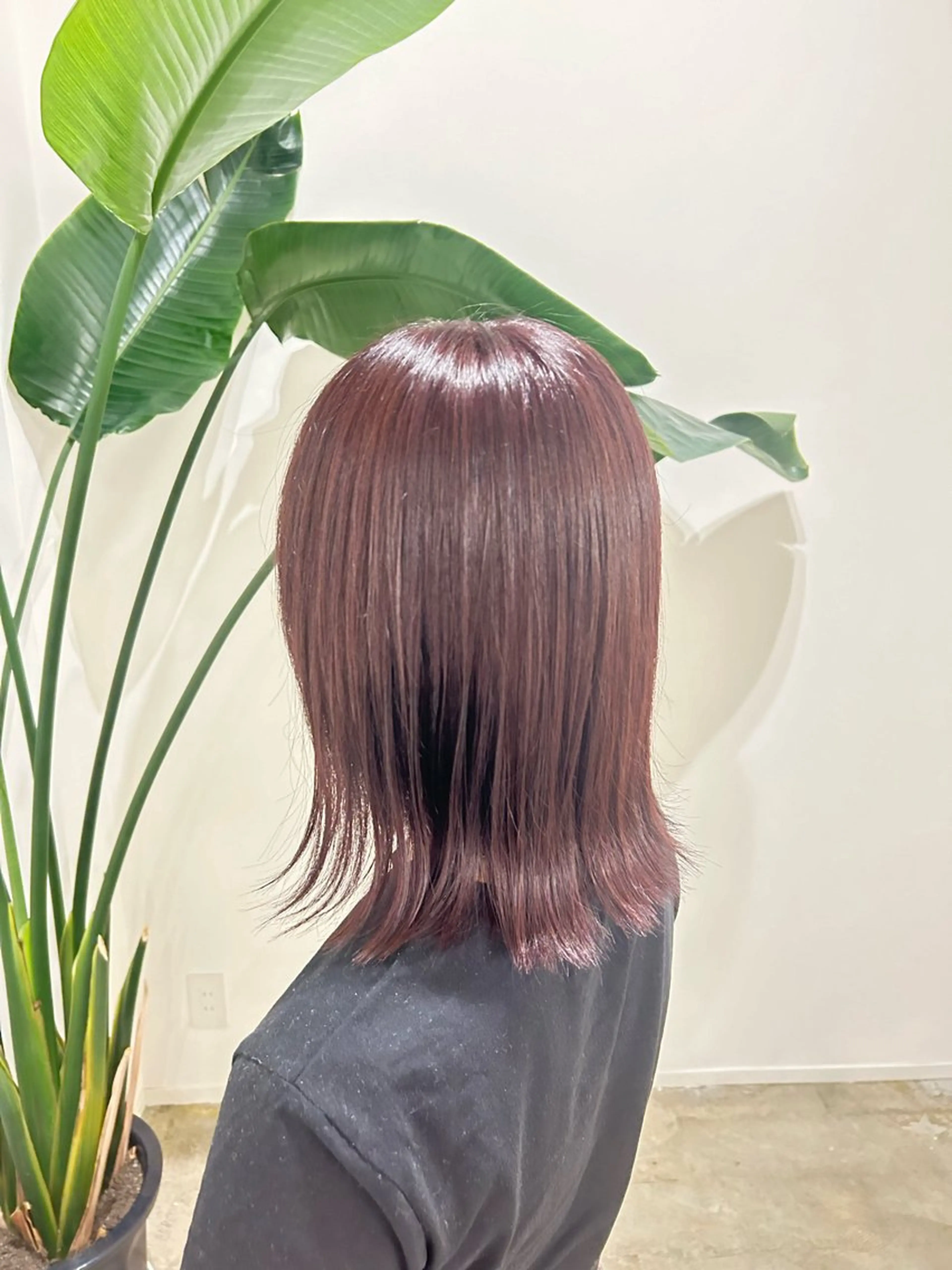 ミディアム éclat hairs beau group所属・西田 颯花のヘアスタイル