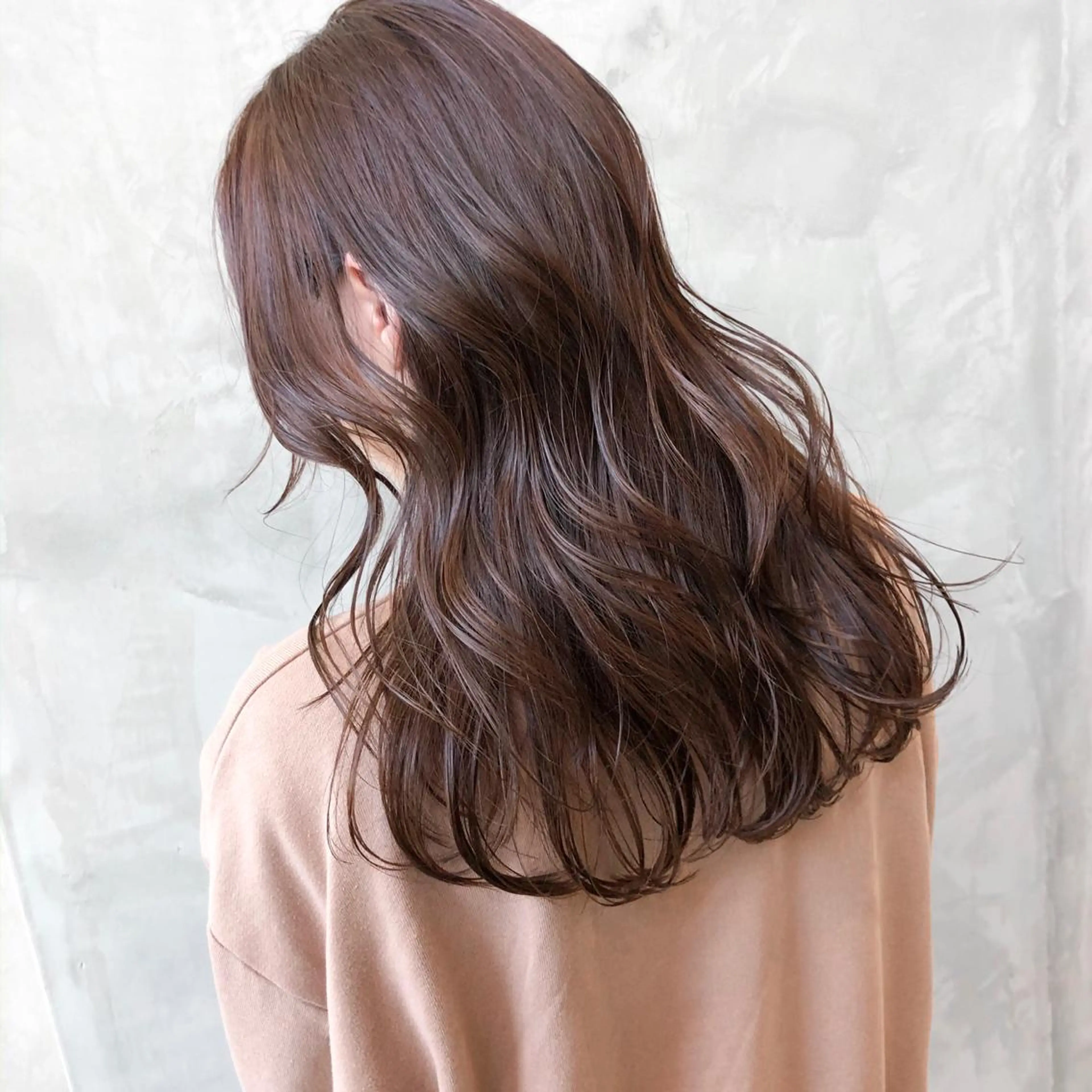 セミロング カラー パーマ ヘアアレンジ ベージュカラー ピンクカラー ピンクベージュ ヘアカラー トリートメント TOMO GEEKS代表のヘアスタイル