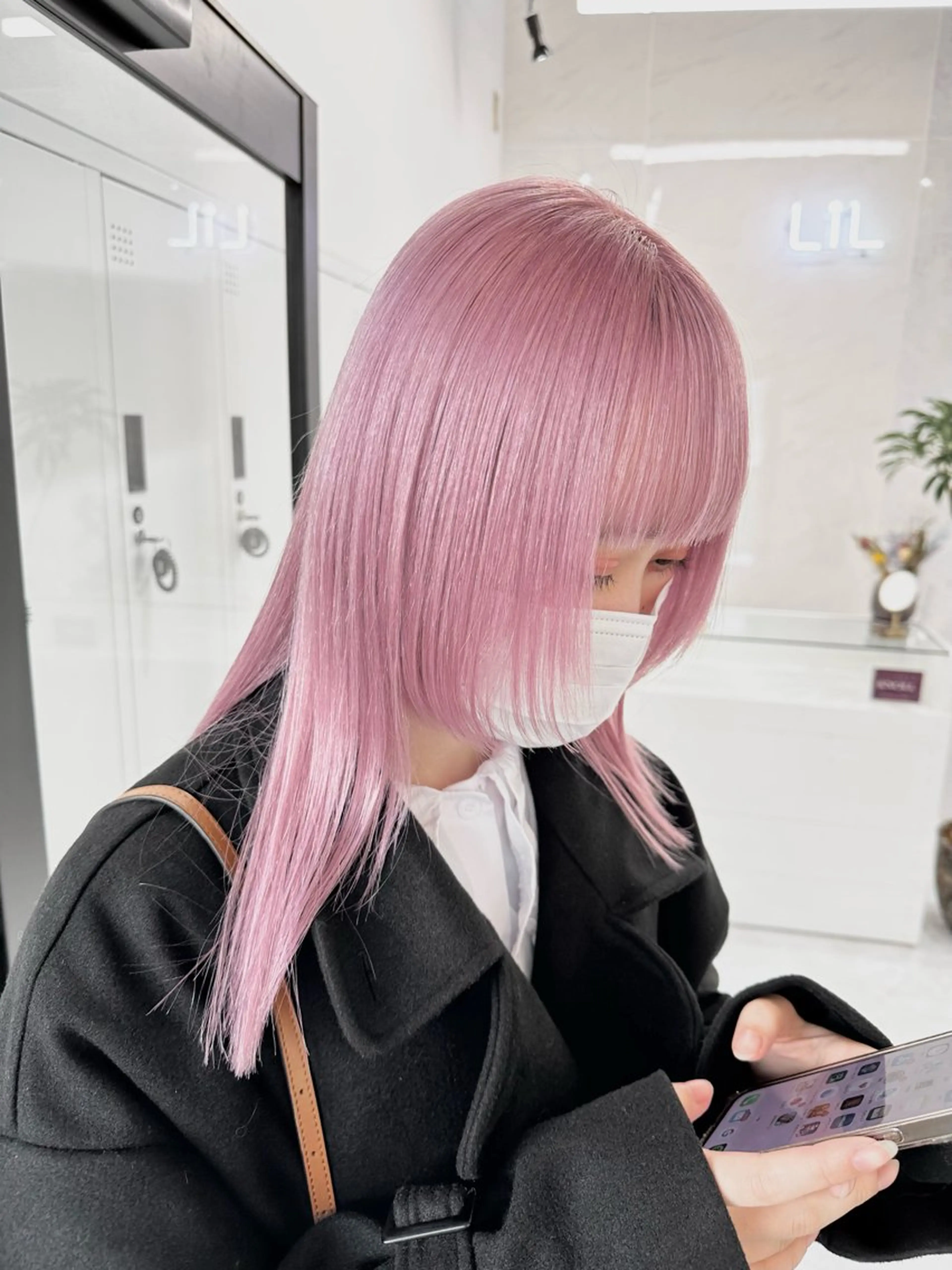 カラー 漆畑 莉奈のヘアスタイル