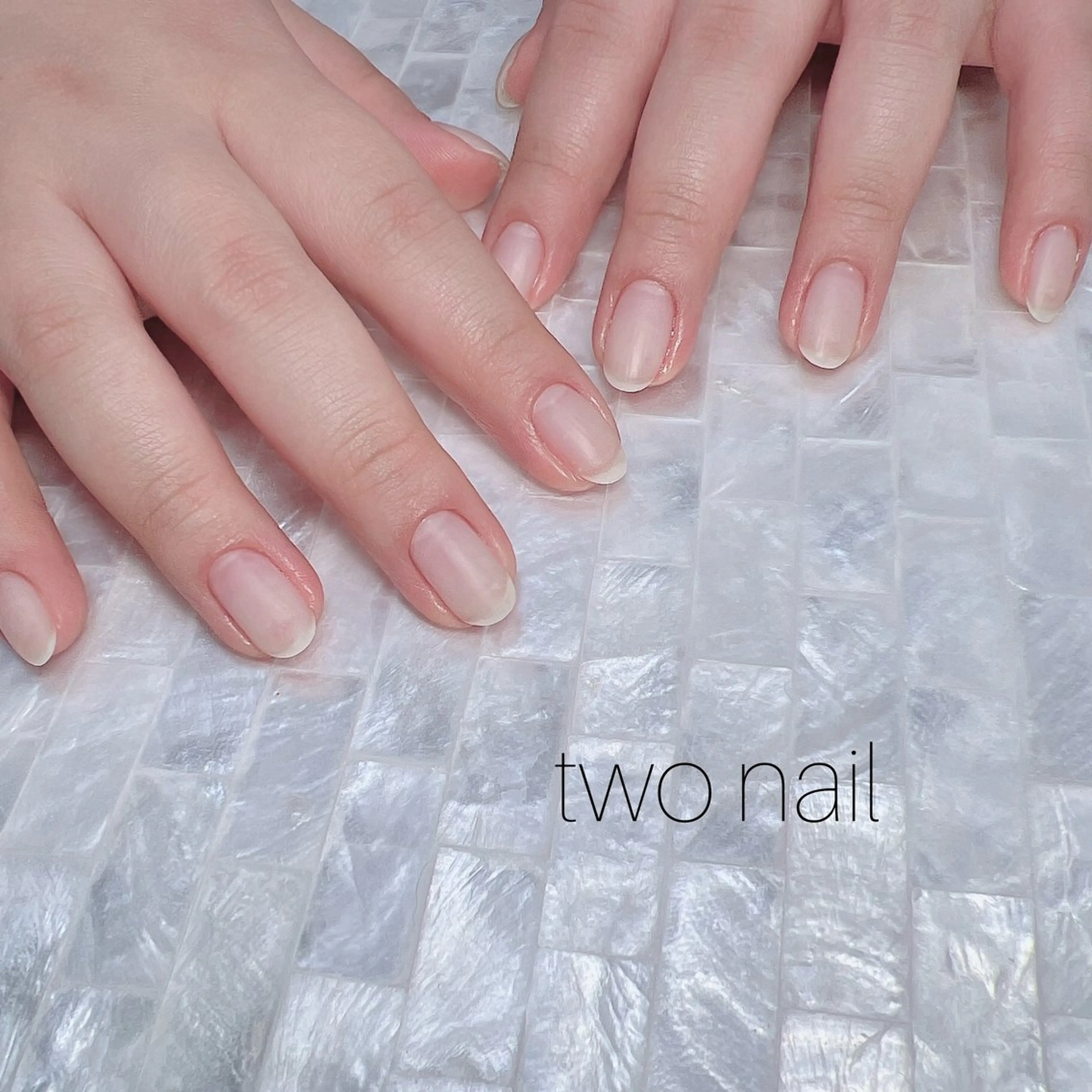 ネイル ネイルチップ ホワイト ハンドネイル two nailのネイルデザイン