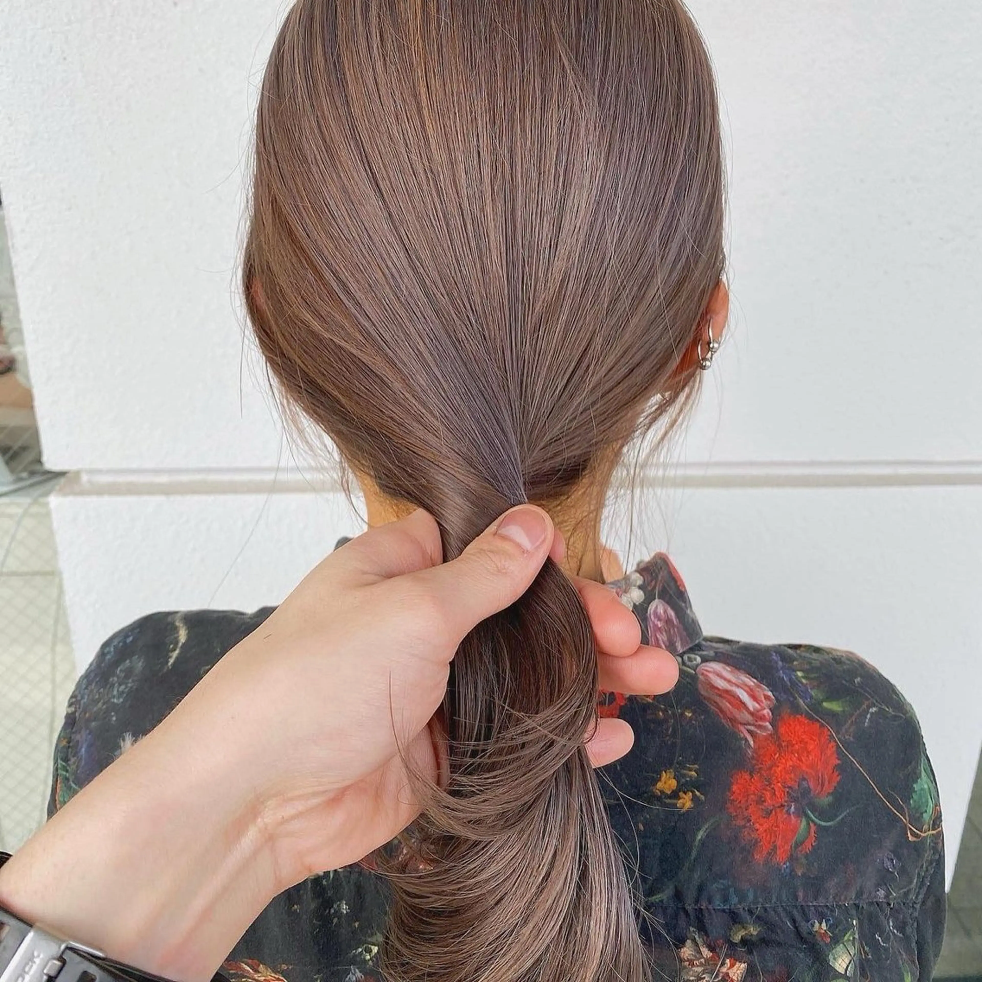 ミディアム カラー ヘアカラー 榎宮 秀のヘアスタイル