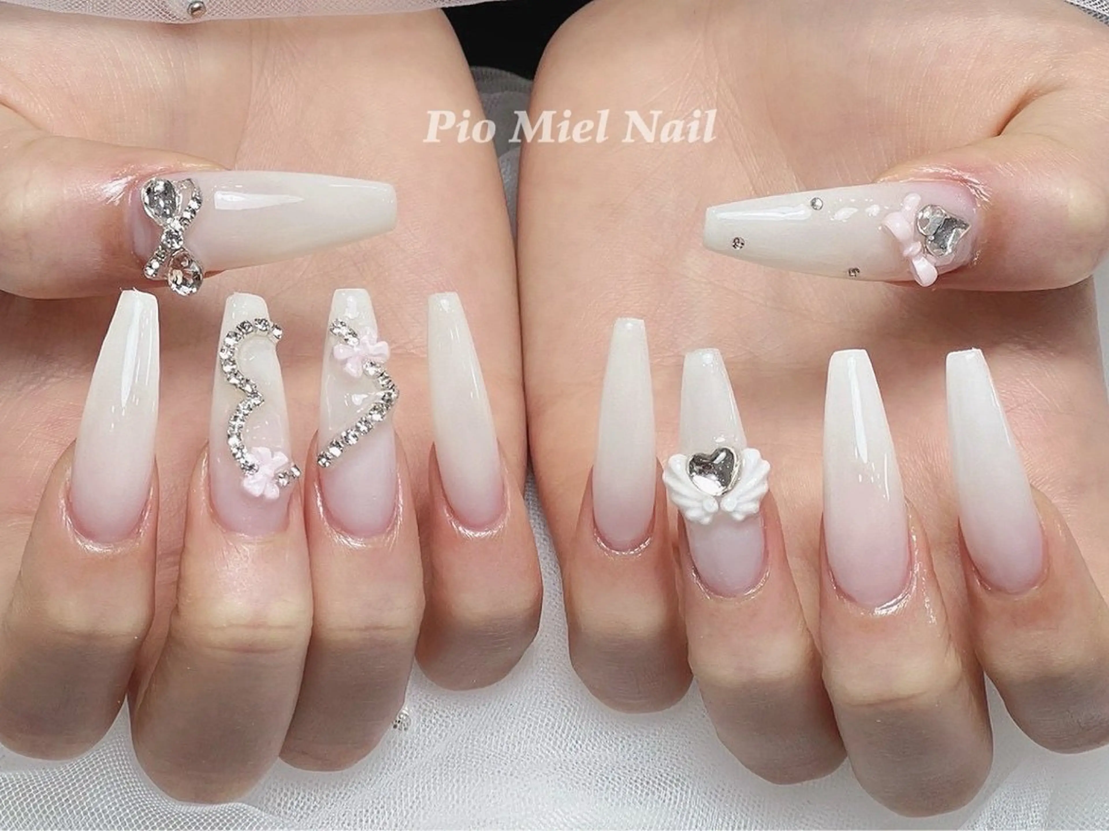 ネイル ハンドネイル HANA 長さだしのネイルデザイン