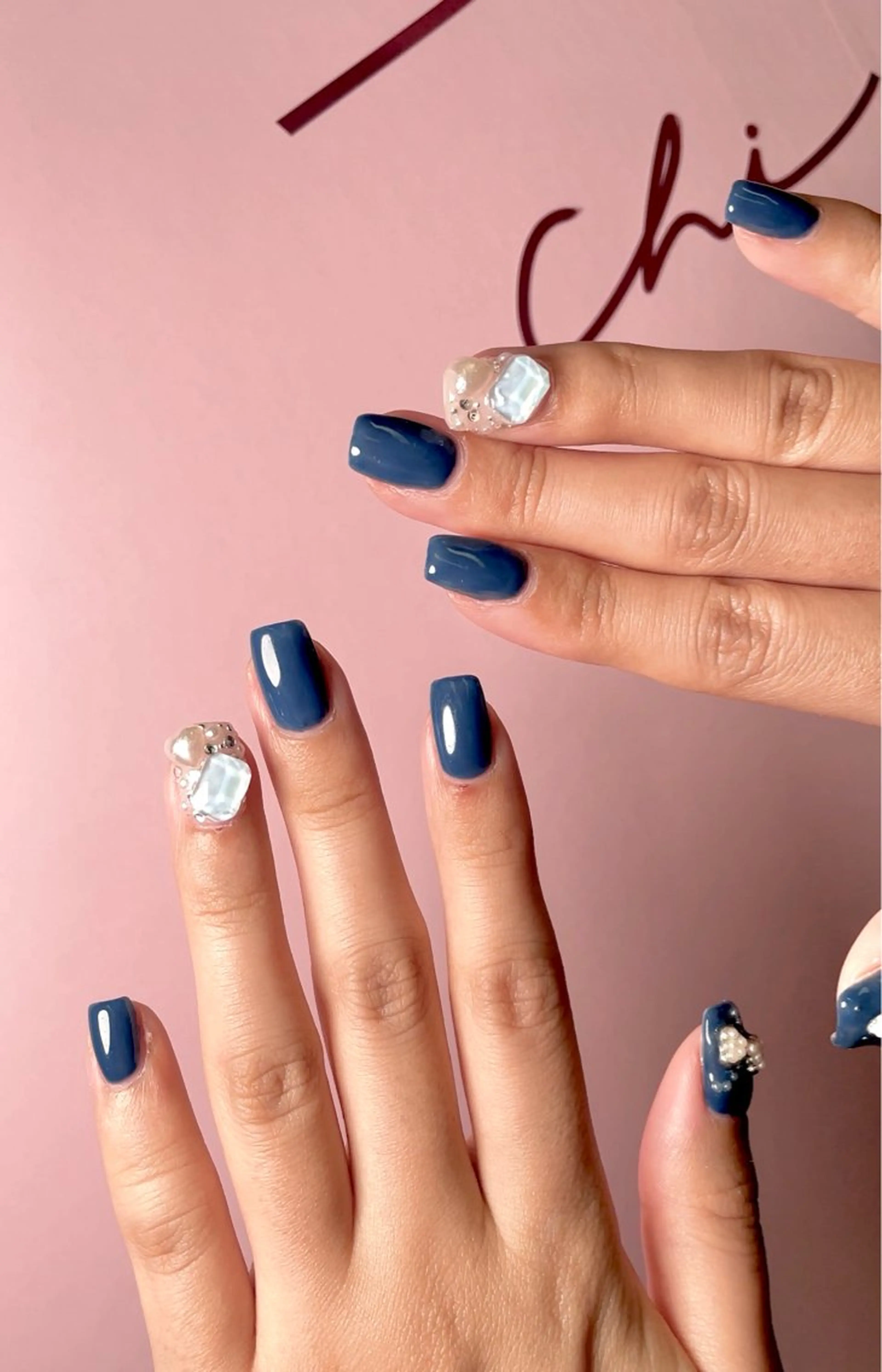 ネイル ブルー 持ち込み ネイビー スクエアネイル nail salon王妃の園所属・王妃の園 ohinosonoのネイルデザイン