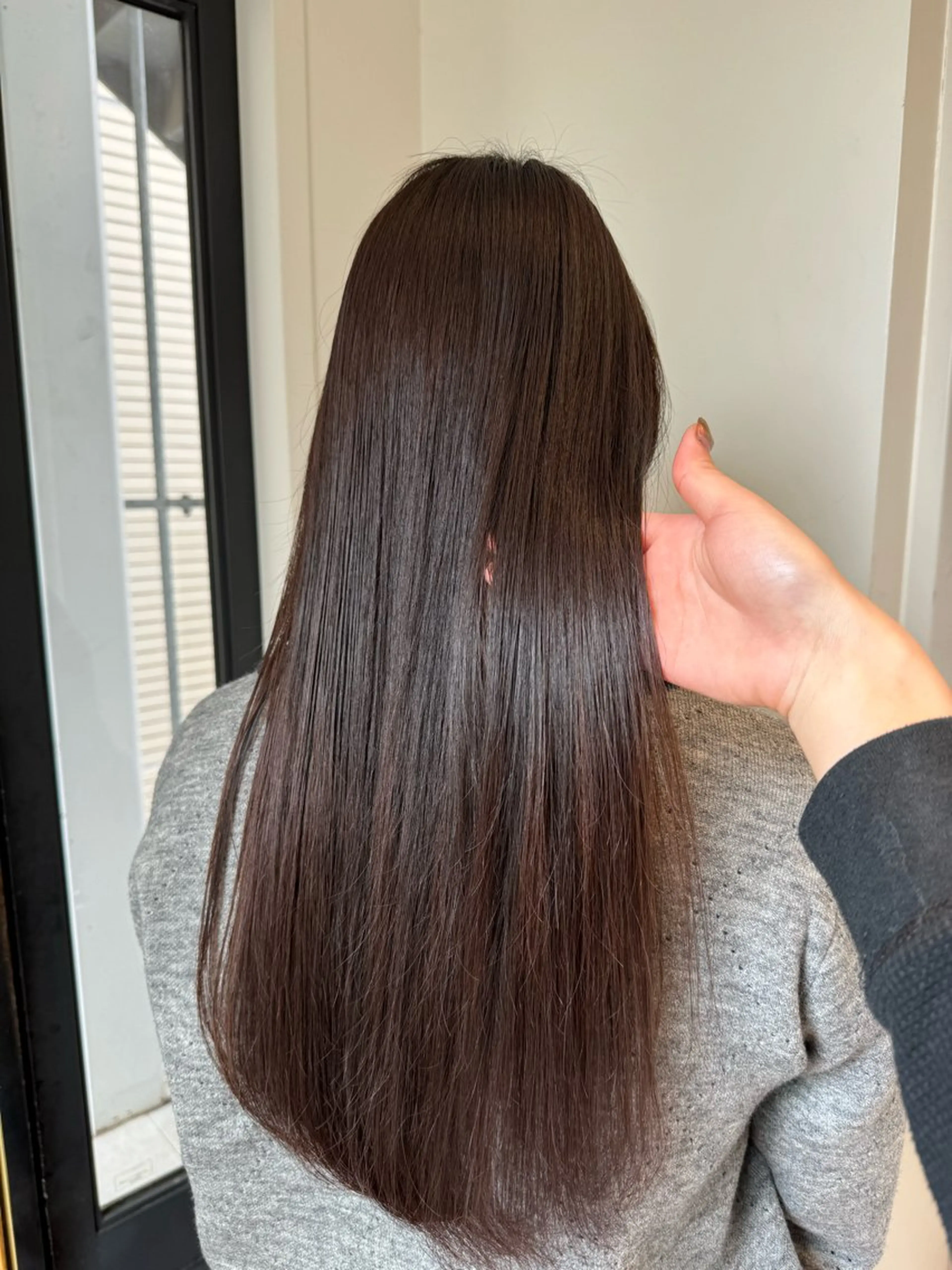 ロング 縮毛矯正 ホリグチ ルナのヘアスタイル