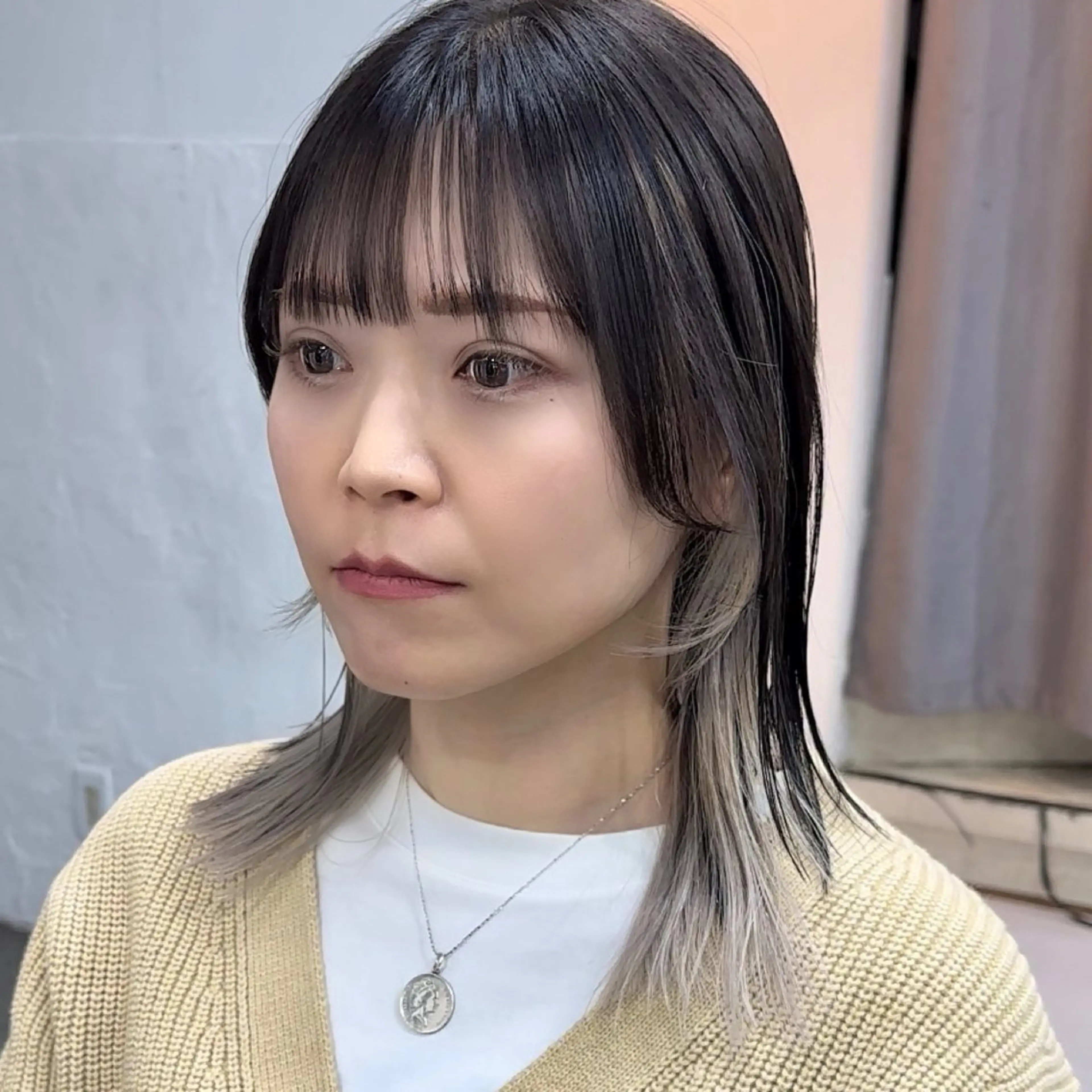 ミディアム カラー ブリーチ ケアブリーチ インナーカラー カット ヘアカラー トリートメント インナーカラー/レイ ヤーカット♡/マキシのヘアスタイル