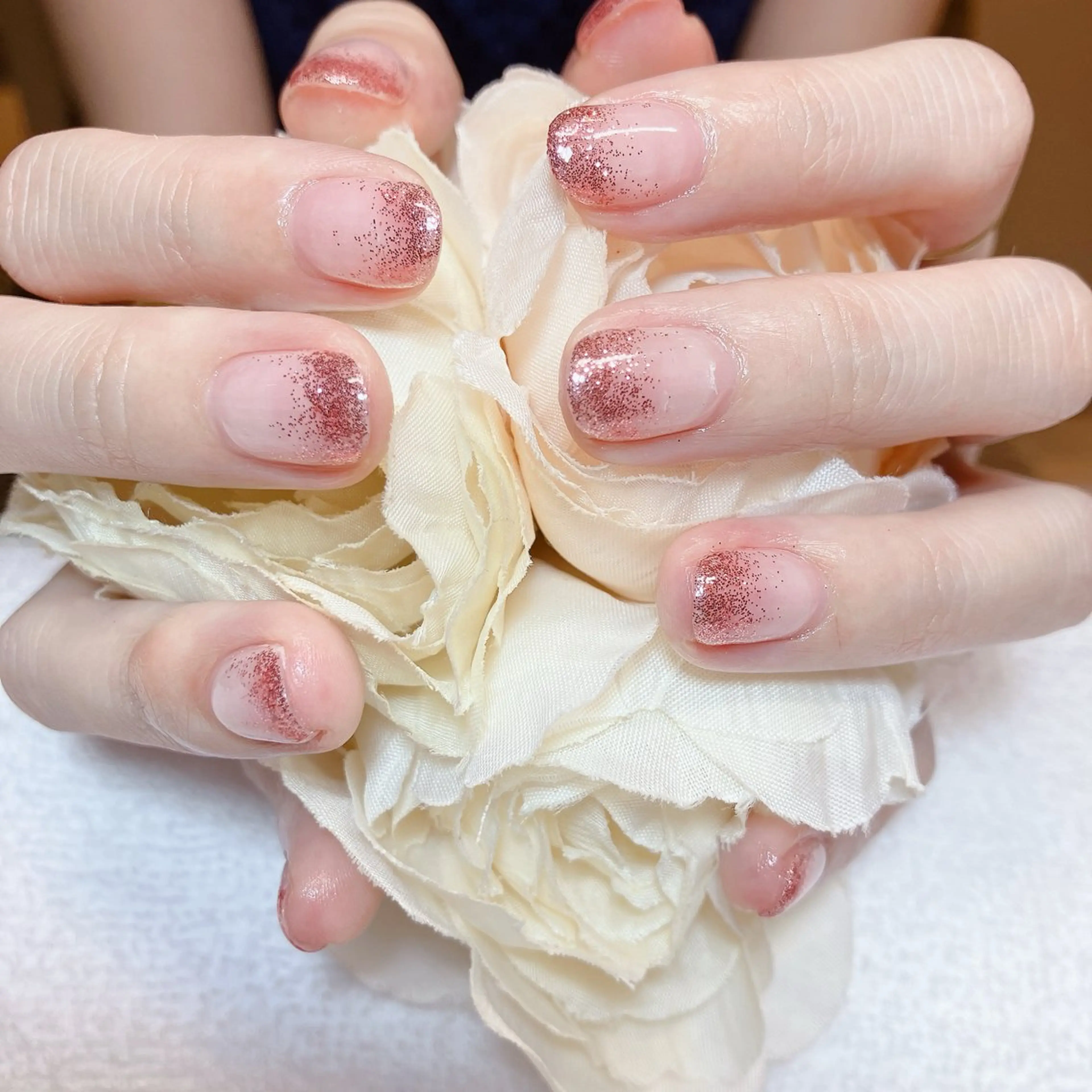 ハンドジェルネイル💅ラメグラデーション【オフあり】の写真