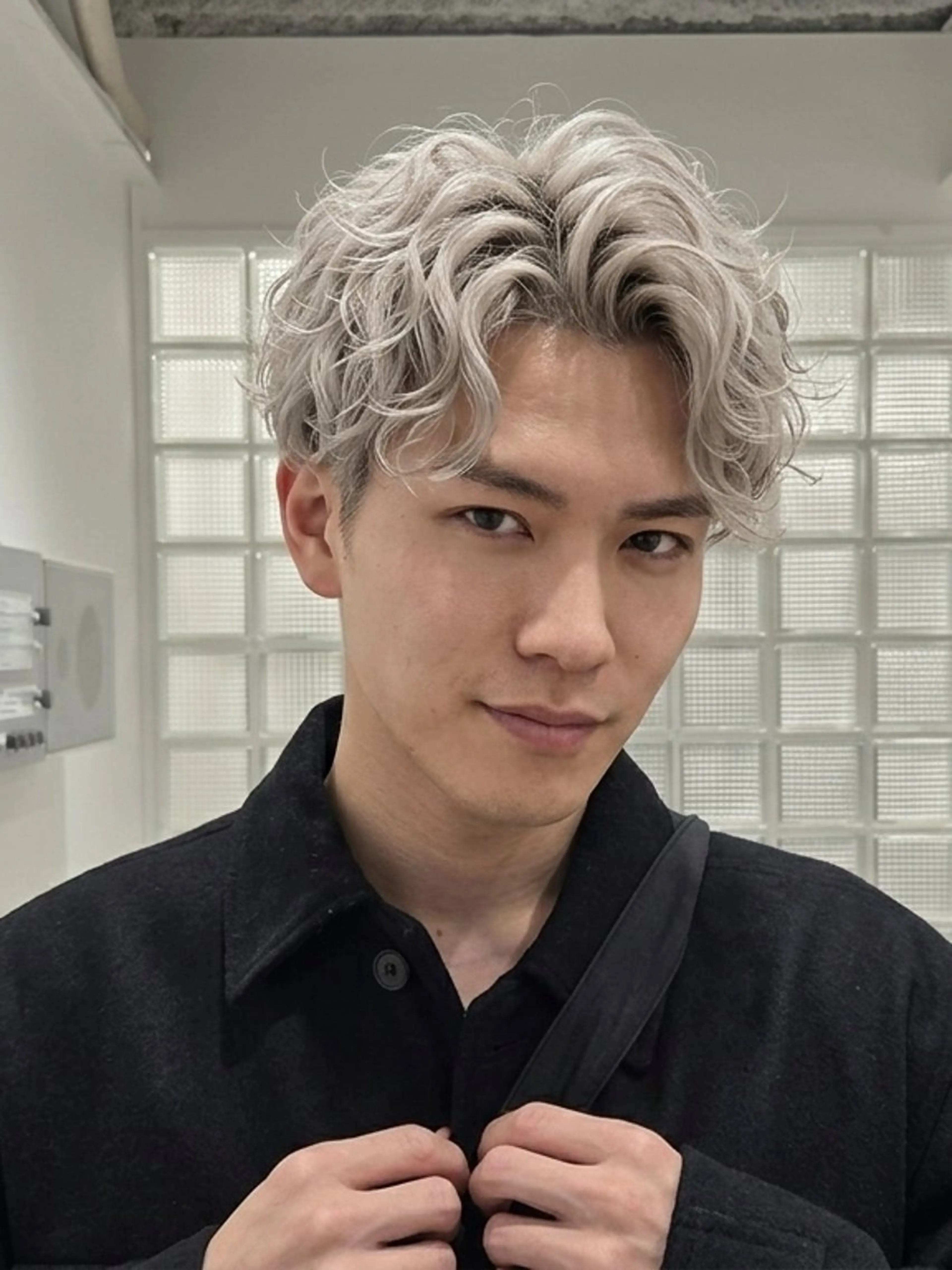 ショート パーマ カラー メンズ メンズブリーチ メンズハイトーン メンズパーマ ブリーチ ハイトーンカラー カット パーマ YOKUTO/パーマ ︎/当日予約⭕️のヘアスタイル