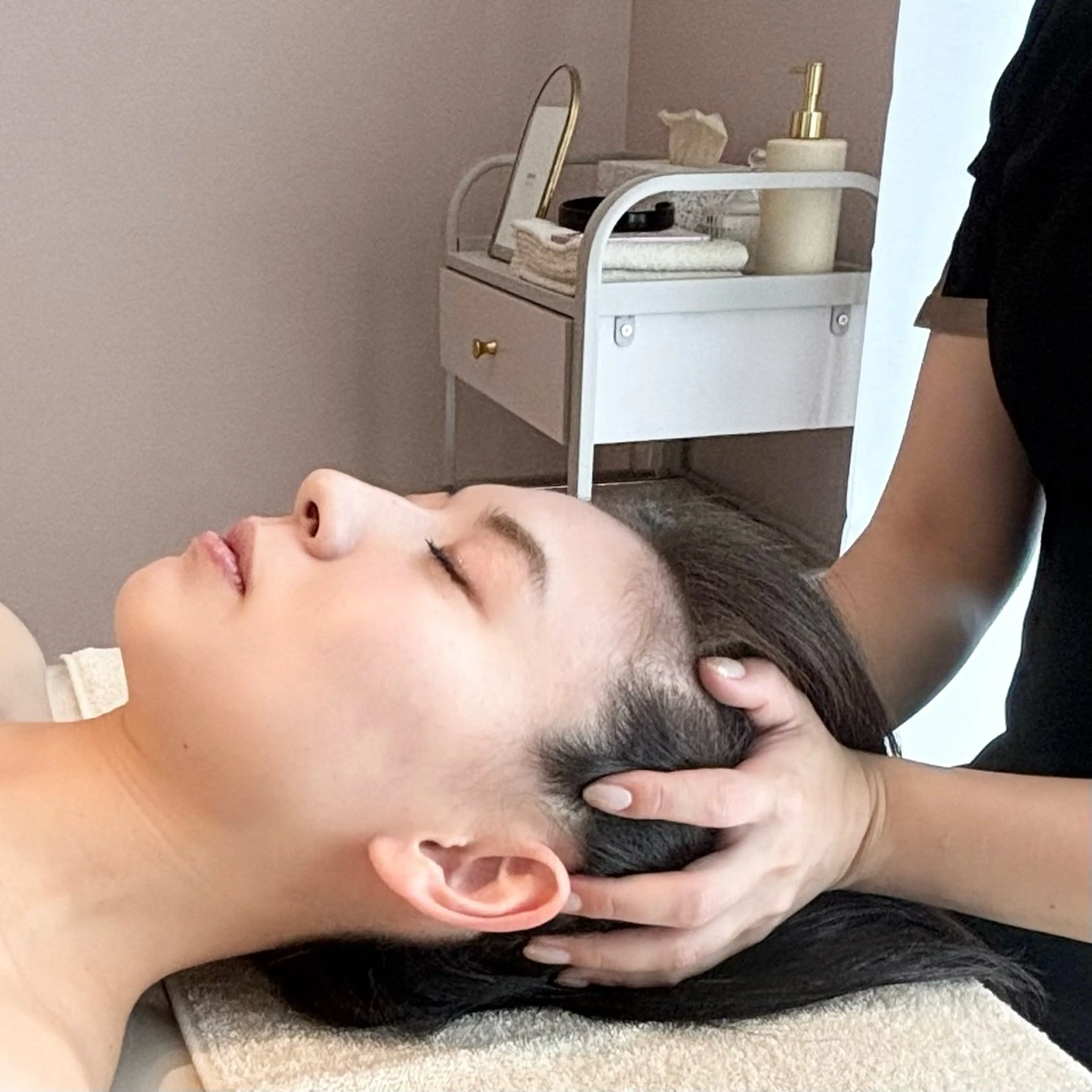 小顔矯正専門店Gémiey所属・越谷駅徒歩３分 小顔専門Gemieyのエステ・リラクイメージ