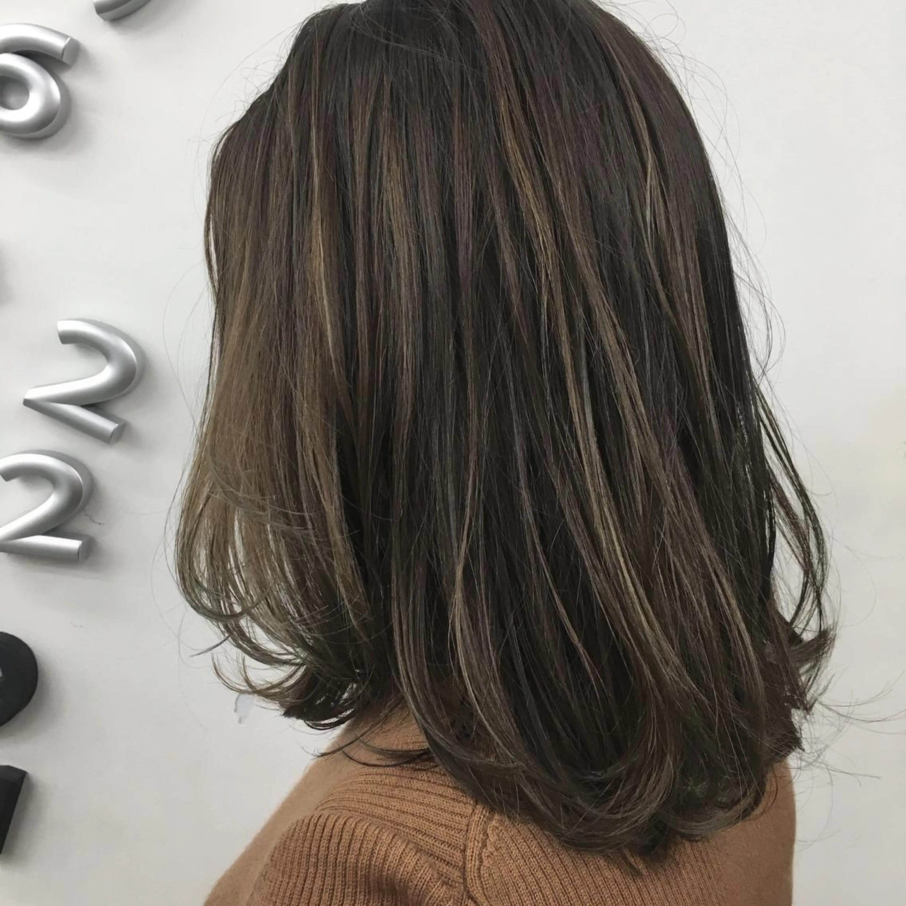 ミディアム カラー 鈴木 一貴のヘアスタイル