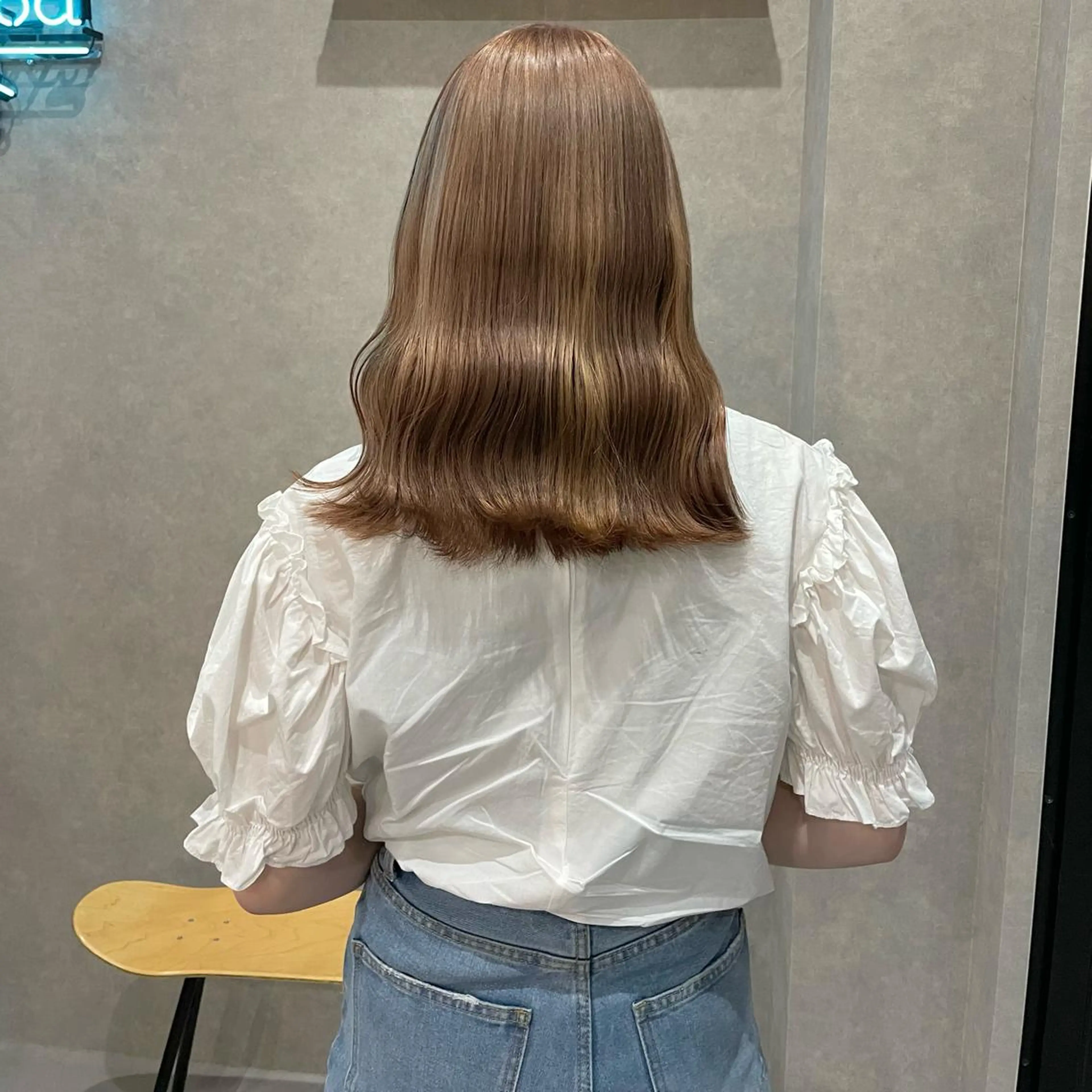 セミロング カラー はちすか るかのヘアスタイル