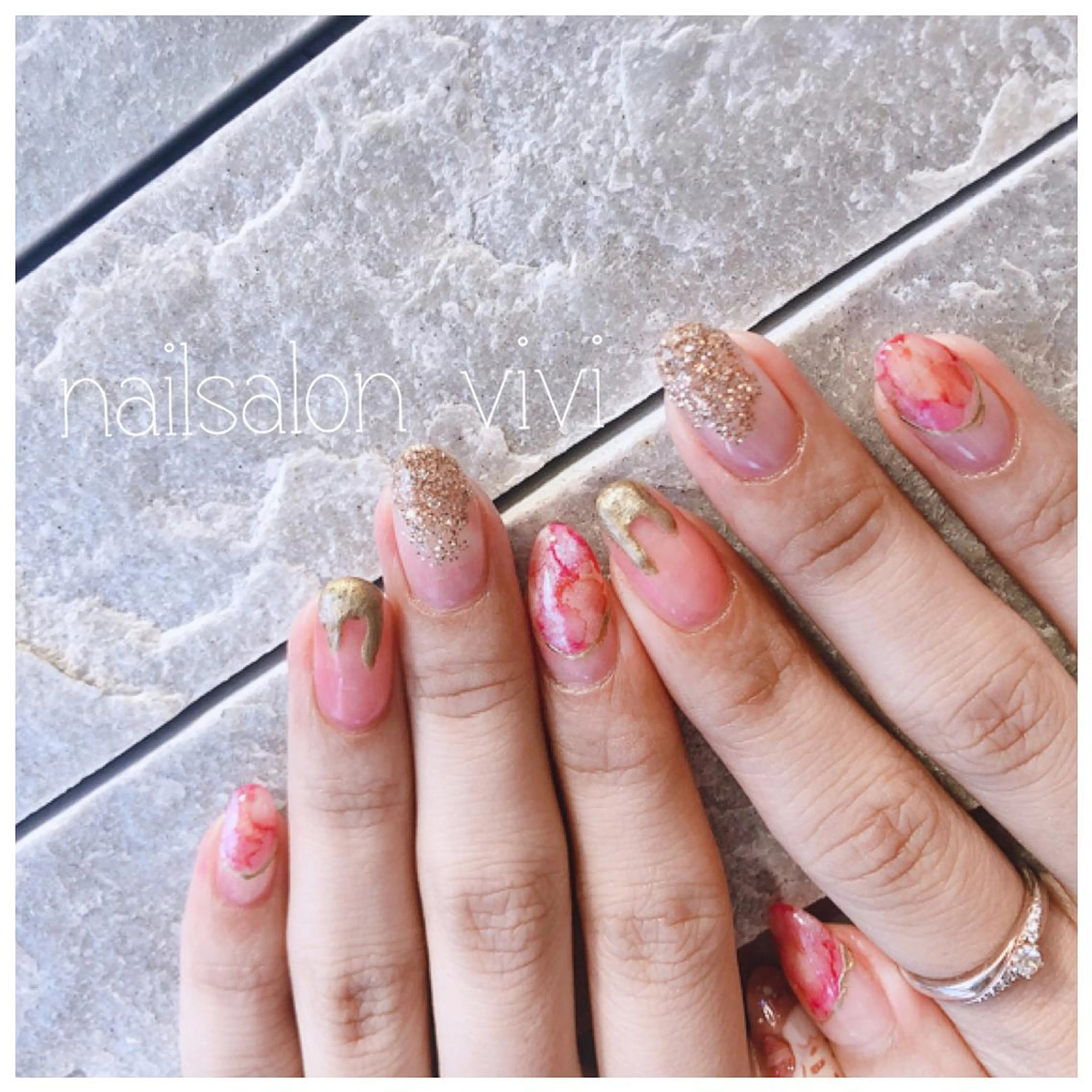 ネイル ＶＩＶＩ nailsalonのネイルデザイン