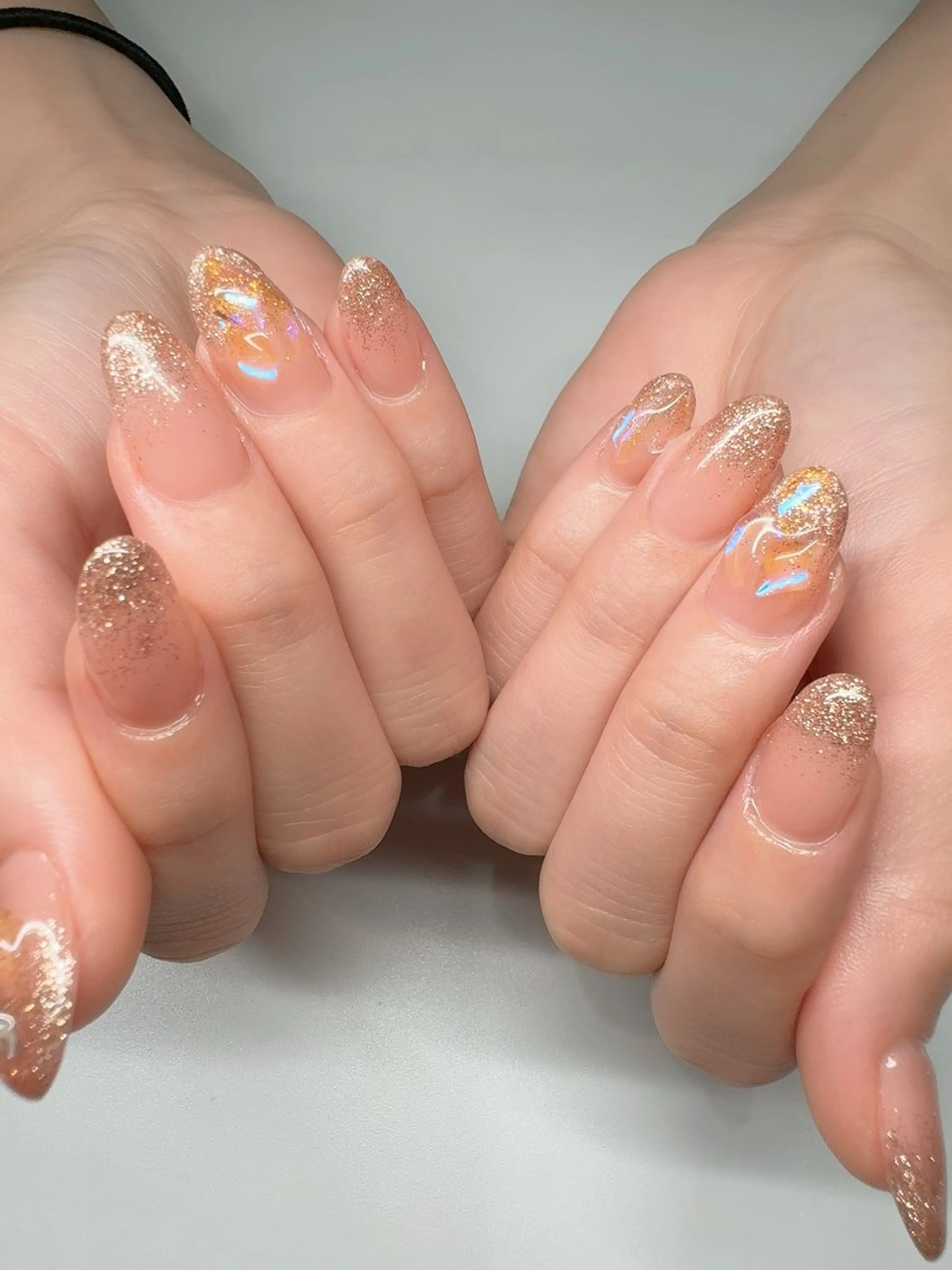 ネイル グラデーション キラキラネイル ラメ(グリッター) ラメグラデーション nailsalon urüm所属・nailsalon urümのネイルデザイン