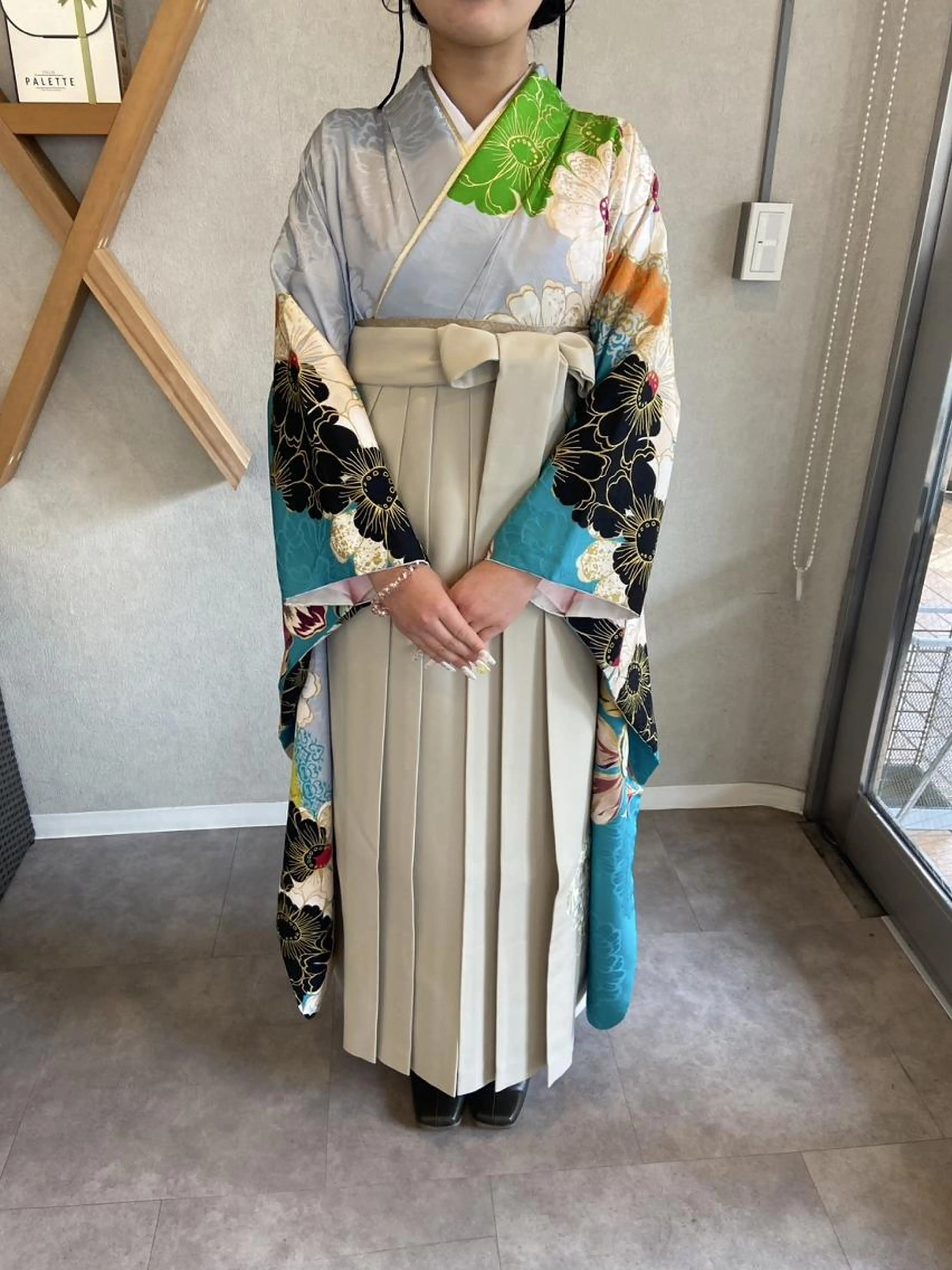 袴着付け＋ヘアセット￥14300の写真