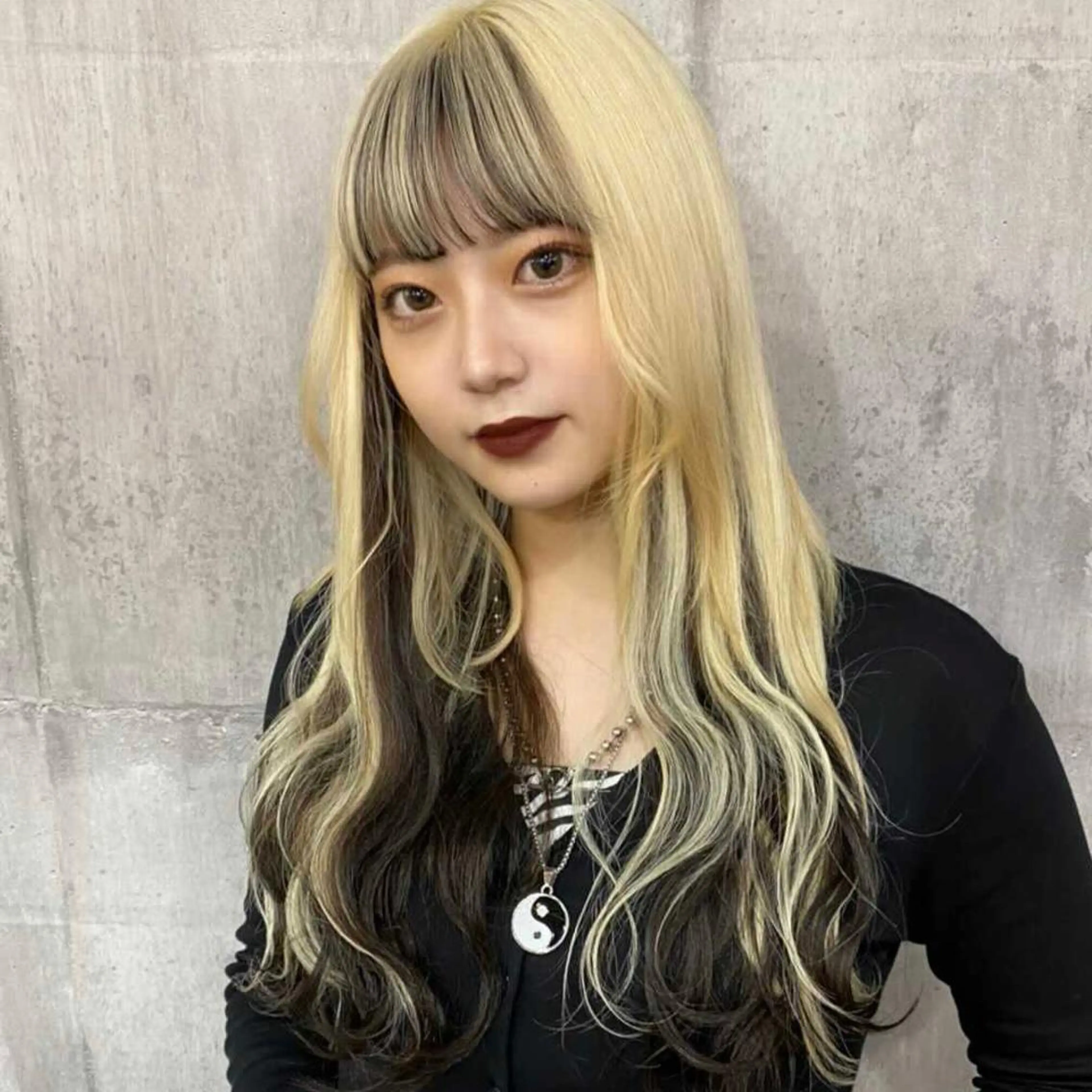 セミロング カラー シールエクステ エクステ SHURI❤️‍🔥 中/韓mix ♡のヘアスタイル