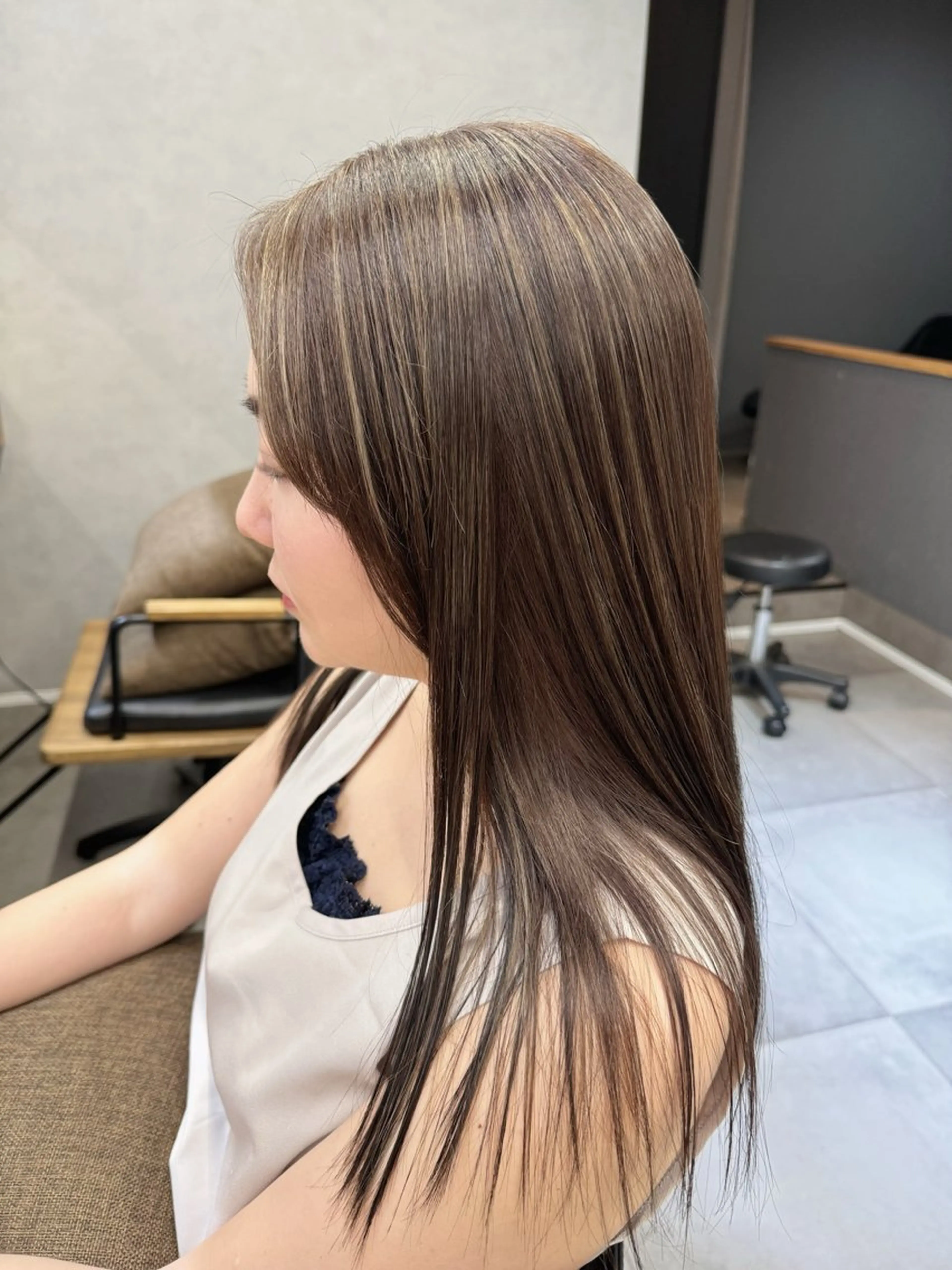 ロング カラー ブラウンカラー 透明感カラー ハイライトカラー ナチュラルブラウン ハイライト ヘアカラー トリートメント 銀座/インナーカラー /髪質改善/せいぎのヘアスタイル