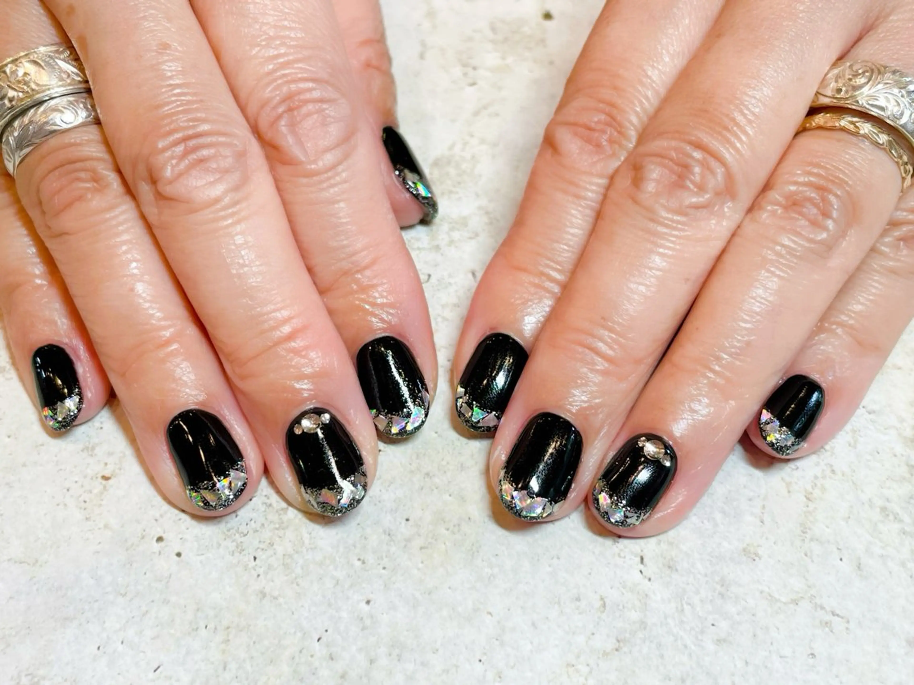 ネイル フレンチネイル ガラスフレンチ ハンドネイル éclat Mのネイルデザイン