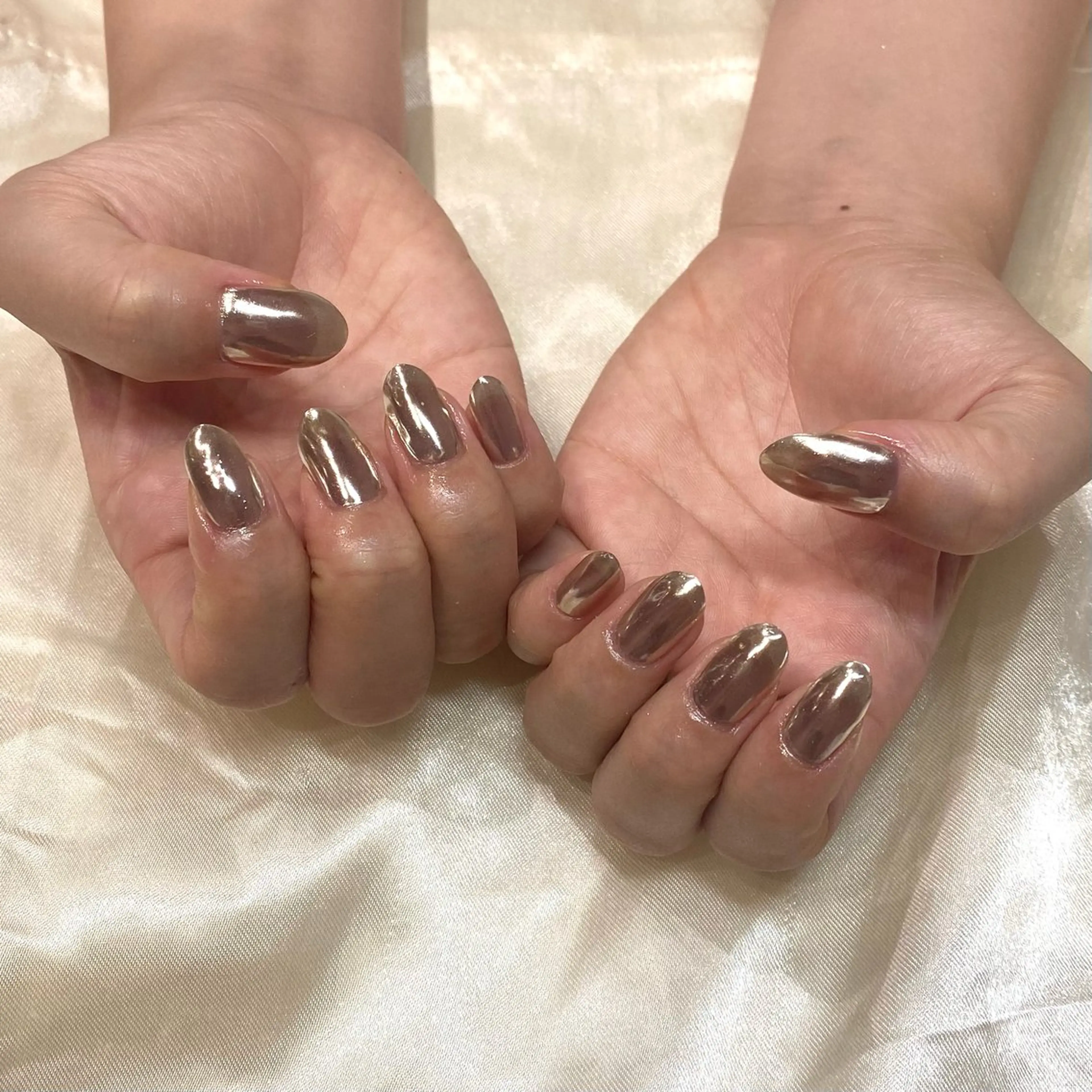 ネイル ミラーネイル Roy心斎橋 谷口のネイルデザイン