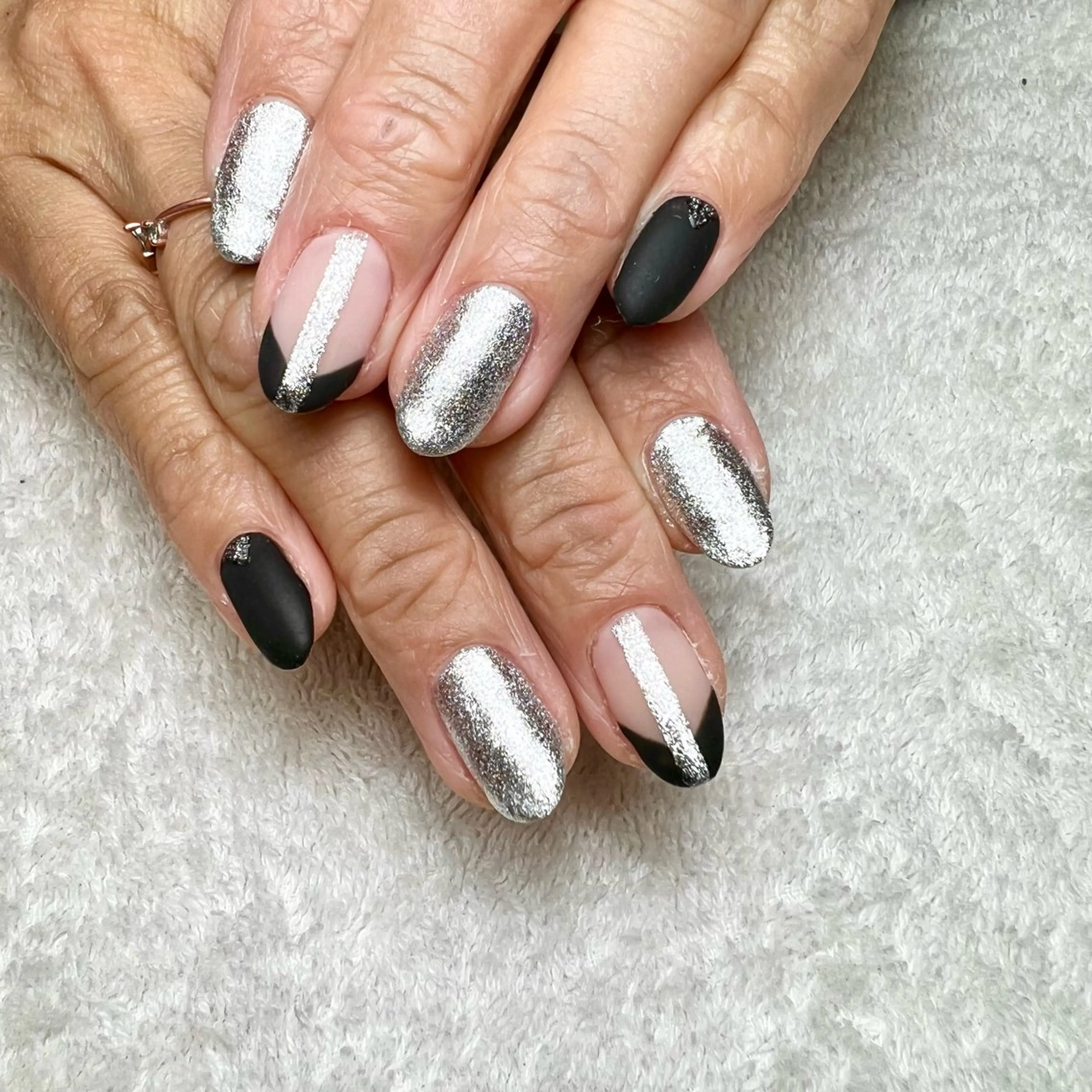 ネイル フレンチネイル マットネイル COCO+所属・COCO +のエステ・リラクイメージ