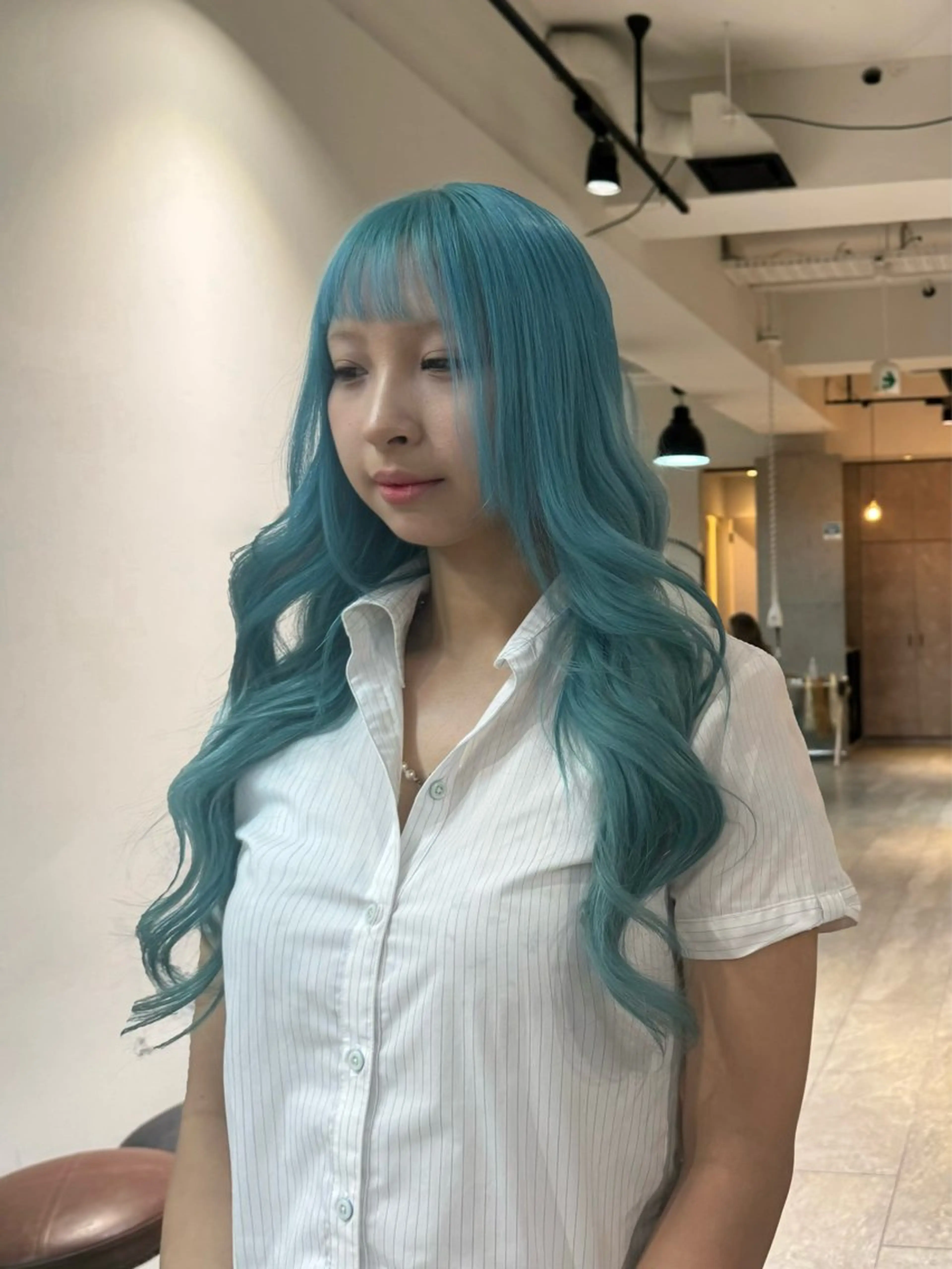 ロング カラー ヘアカラー 🩵ྀིハイトーン みほ🎀🫐のヘアスタイル