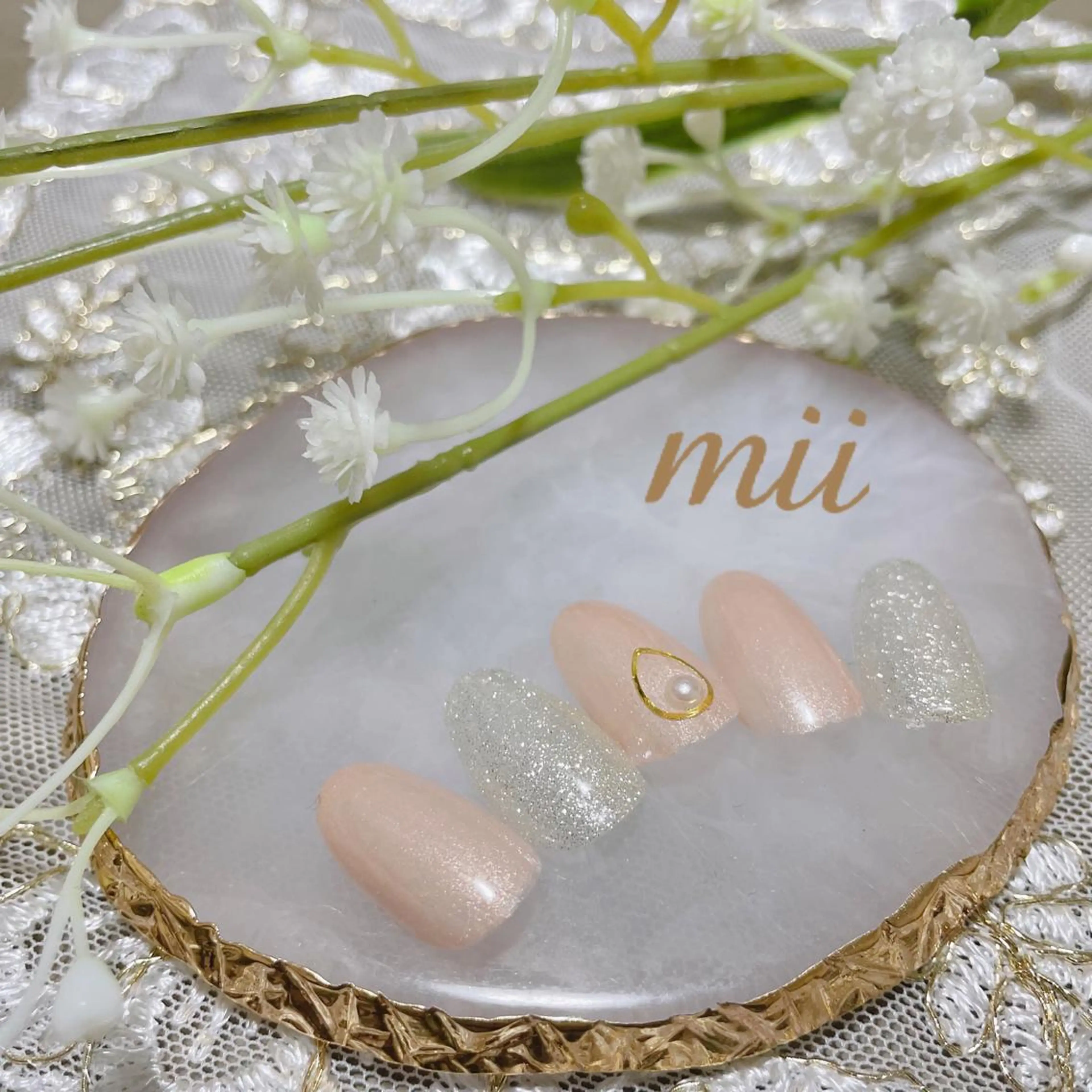 ネイル ＆robe  mii 🌿のネイルデザイン