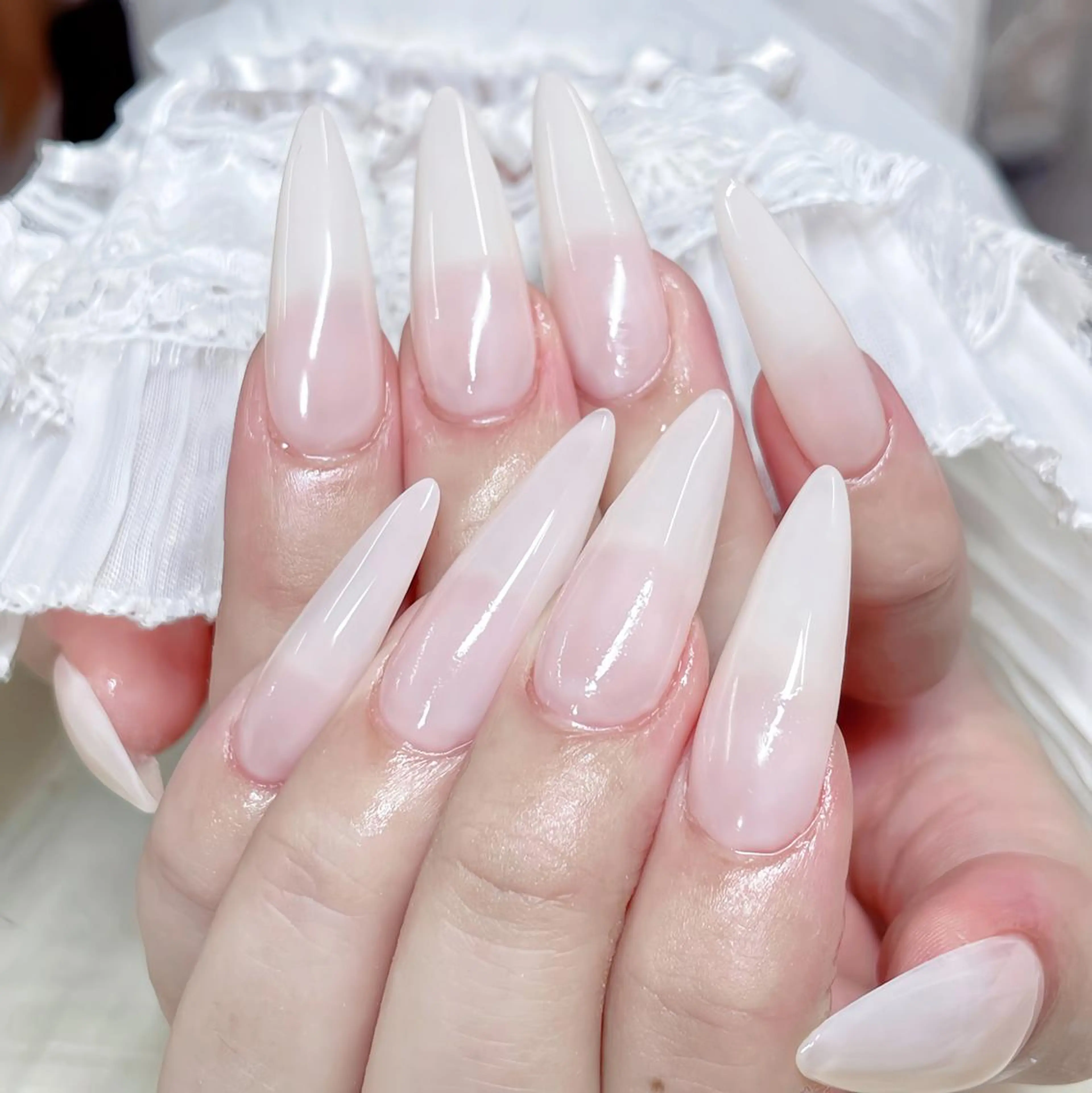 ネイル 晴香 ✨のネイルデザイン