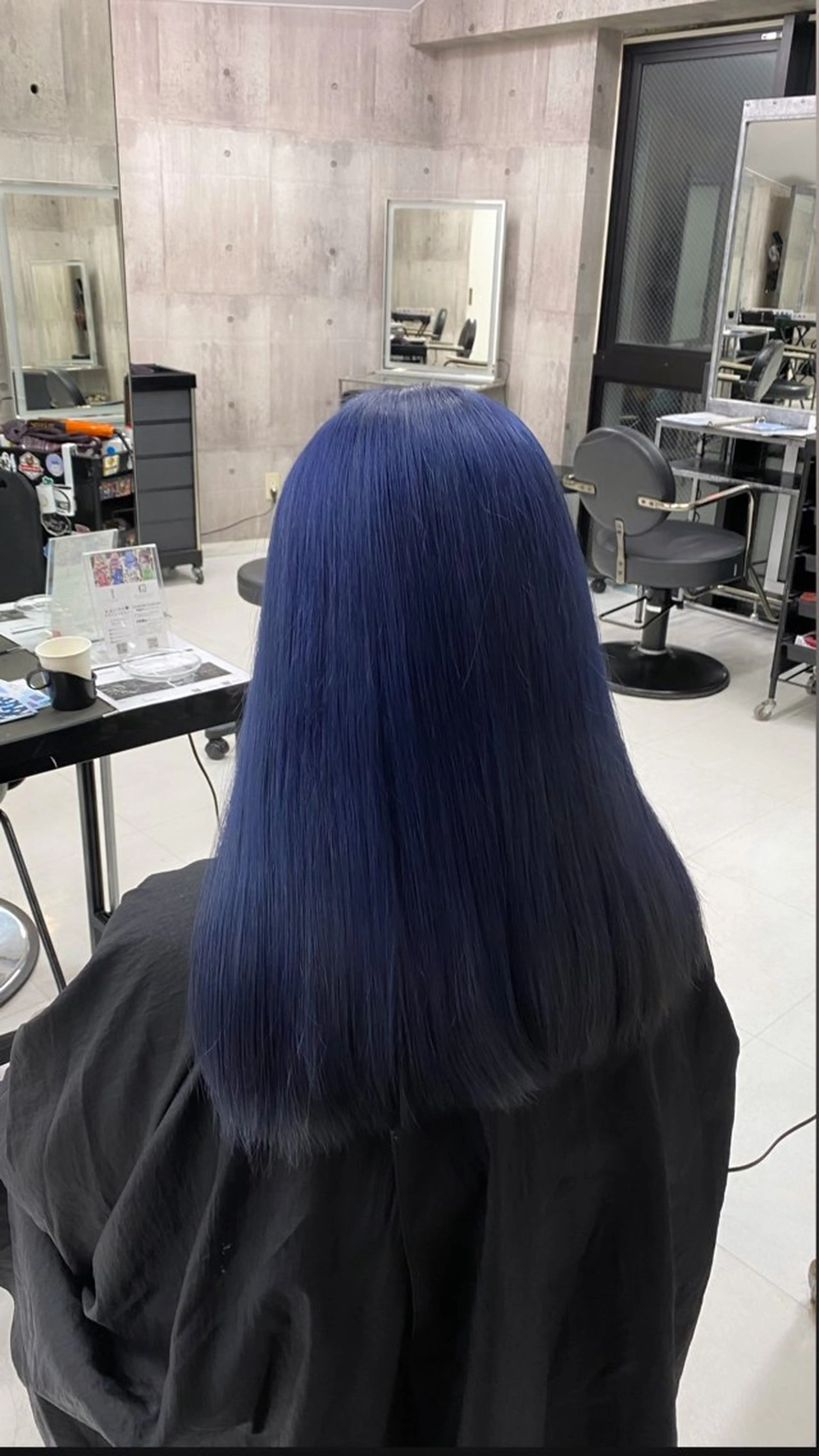 ロング カラー ヘアアレンジ メンズ ヘアカラー のん🎀ハイトーン/ レイヤーカット🐳のヘアスタイル