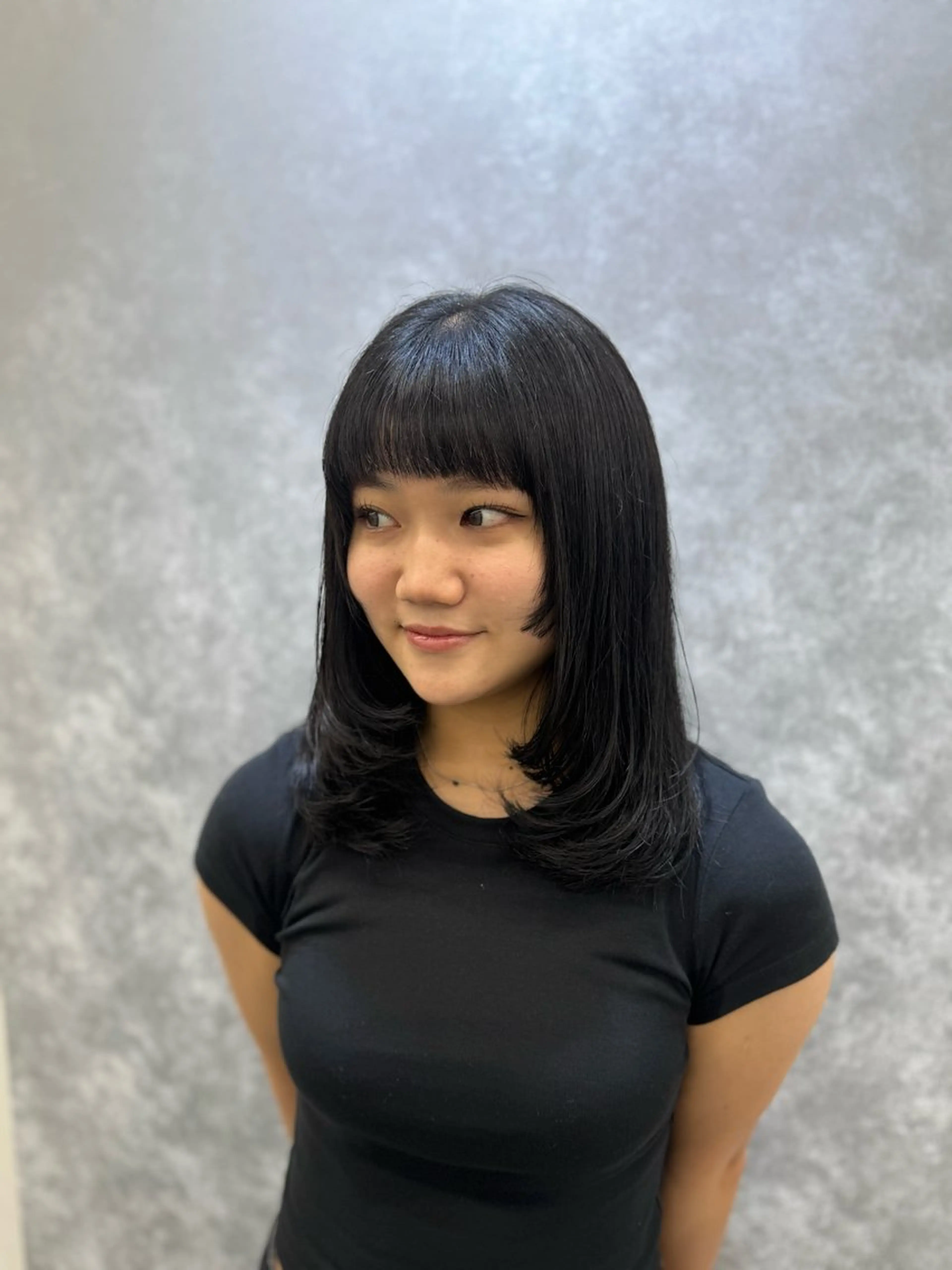 ミディアム ミディアムレイヤー レイヤーカット カット ヘアカラー トリートメント 🕯コバ/レイヤー/ 透明感/縮毛🕯のヘアスタイル