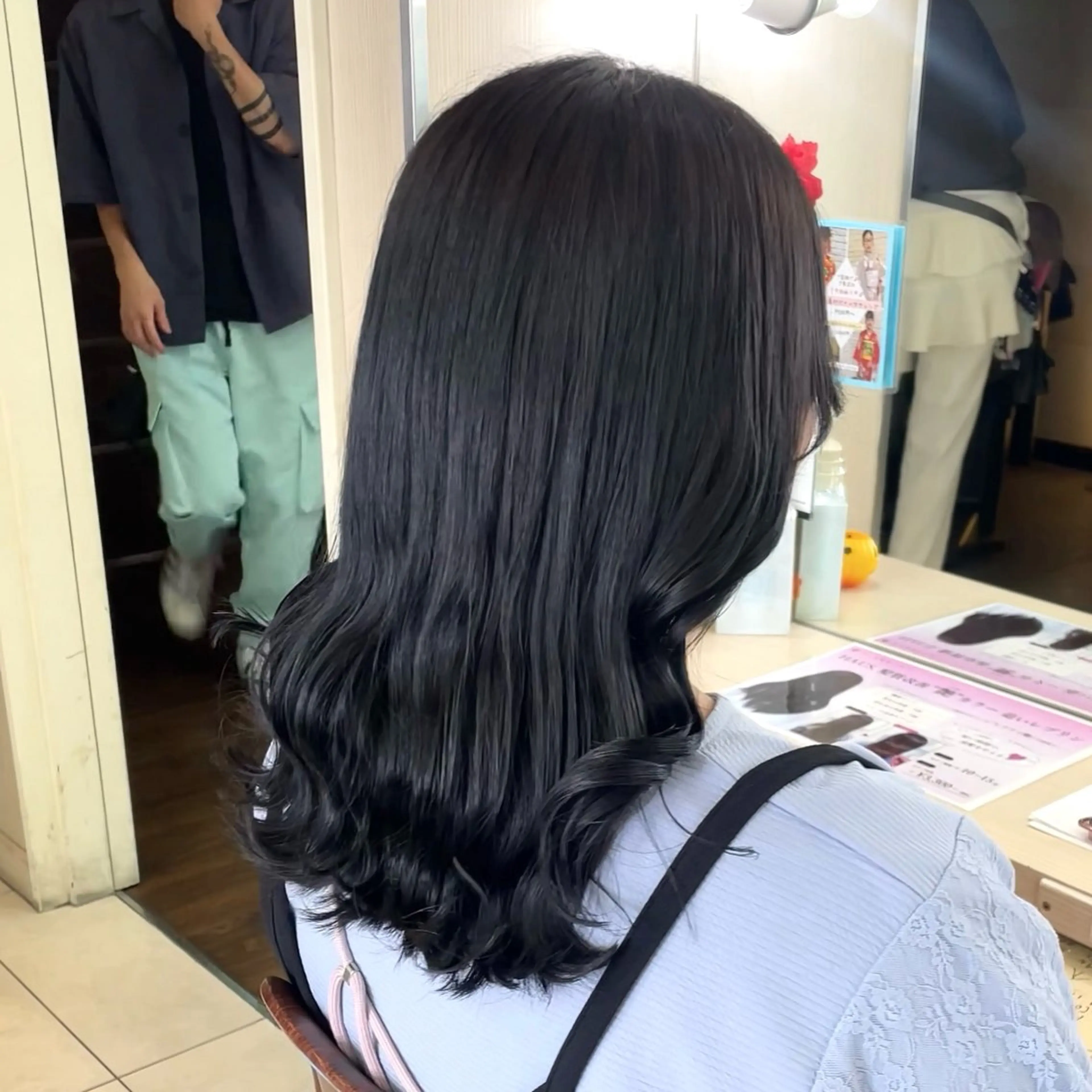 ミディアム カラー 透明感カラー ヘアカラー 横浜パーマ🌐 暖色カラー🍒もえかのヘアスタイル