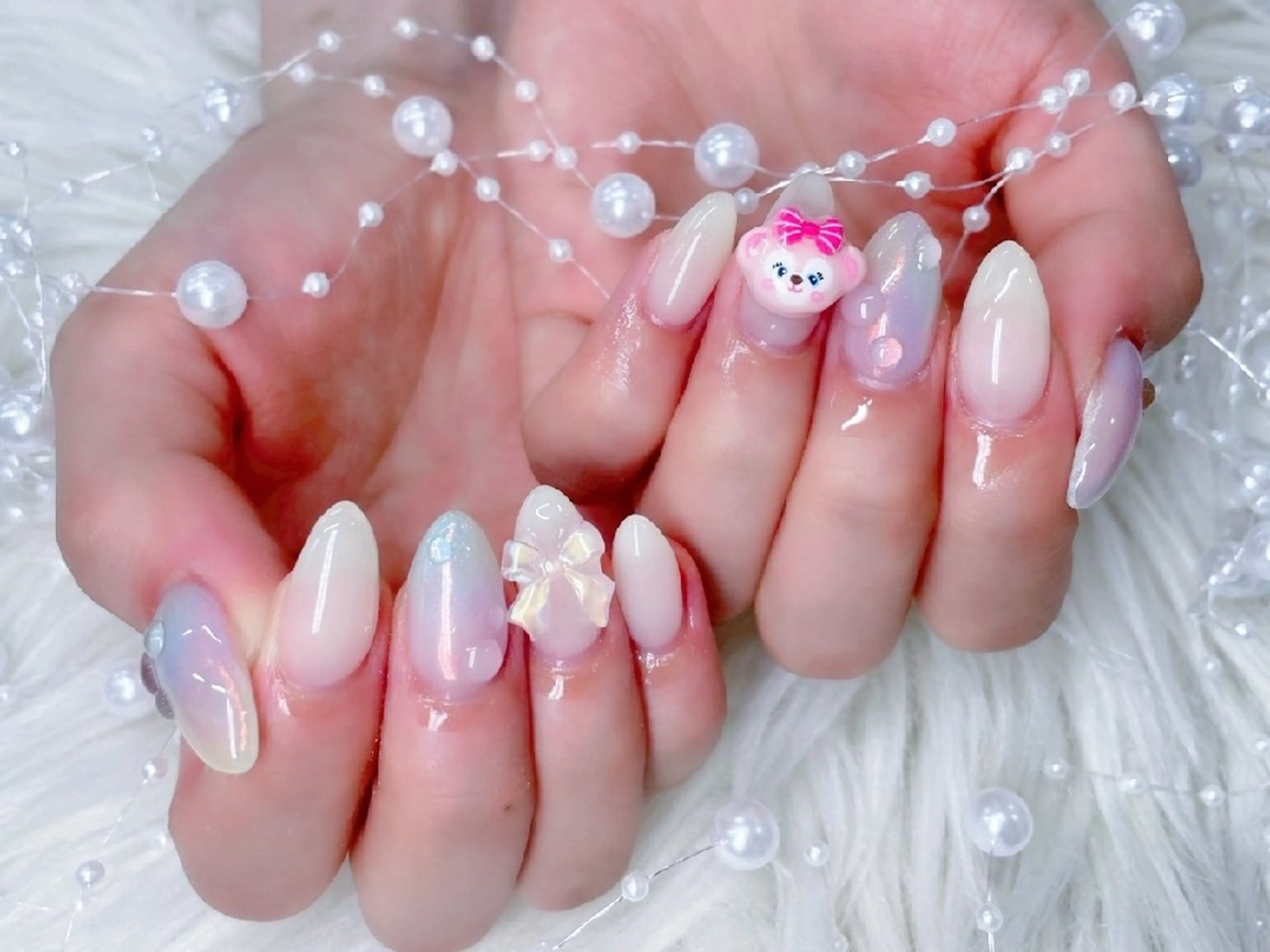 ネイル 長さ出し フラッシュネイル フレンチネイル キラキラネイル ラメ(グリッター) Chouette Nailのネイルデザイン
