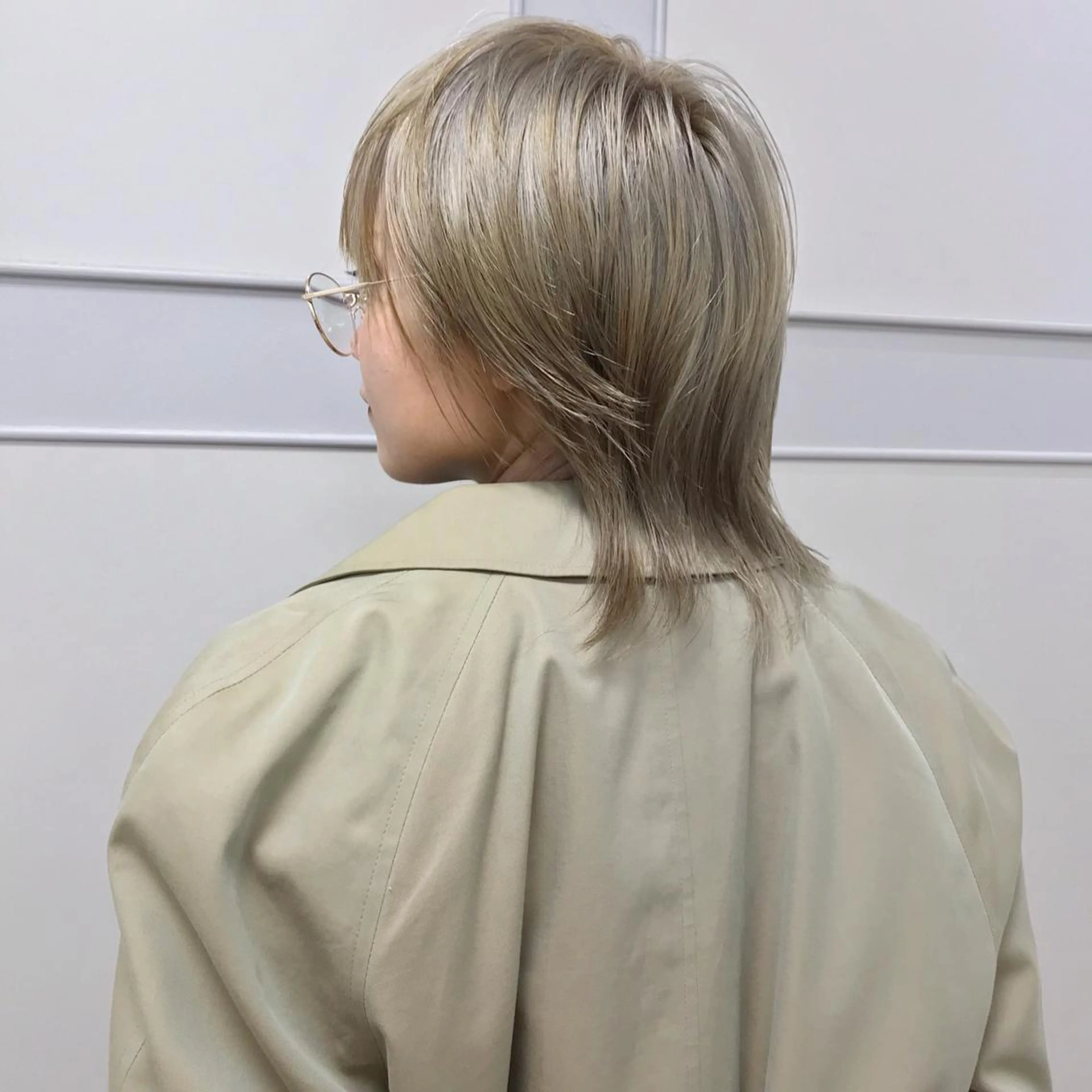 ミディアム カラー ハイトーンカラー HARUNA🤍 大人ショートヘアのヘアスタイル